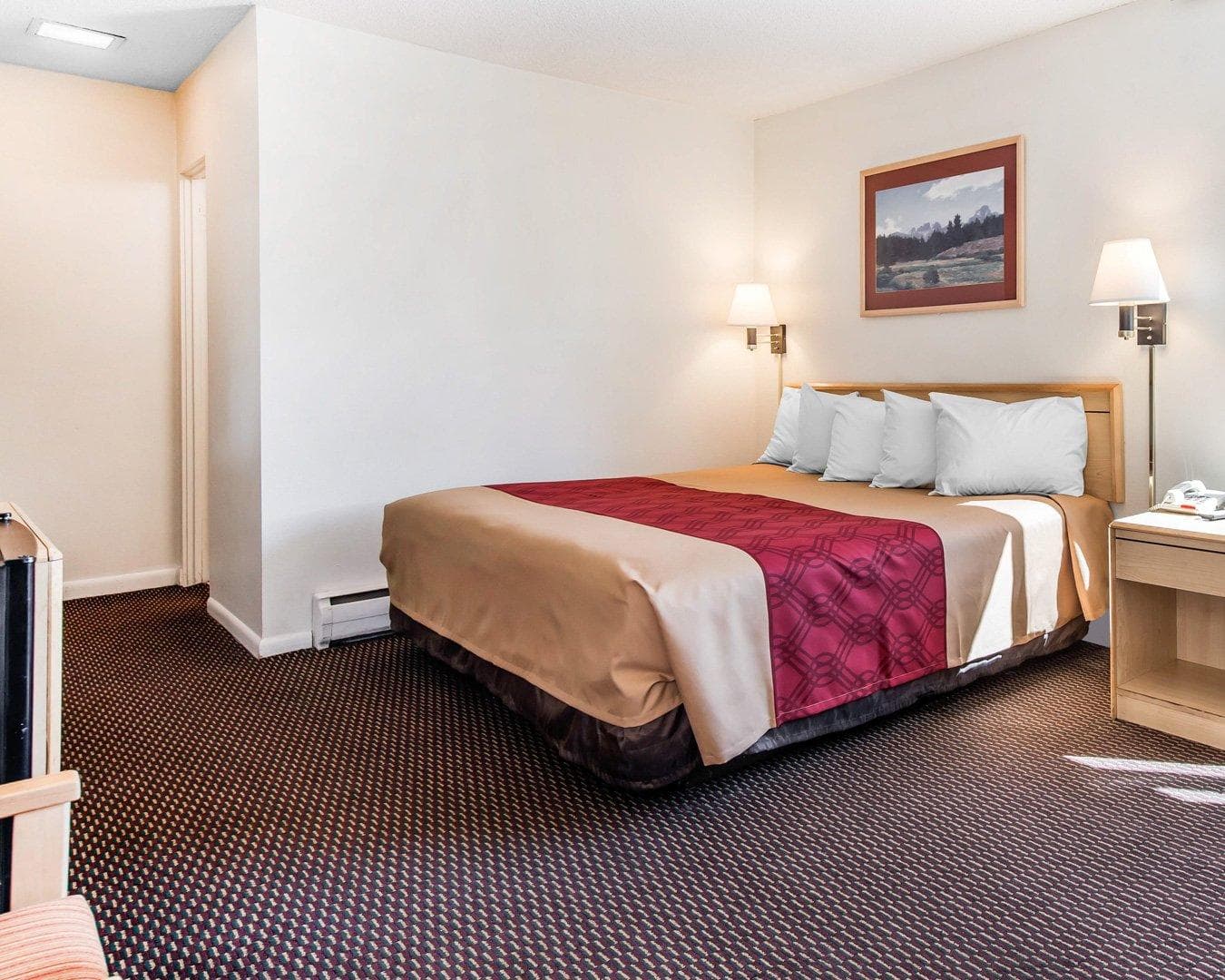 Econo Lodge Colorado Springs Downtown — 7