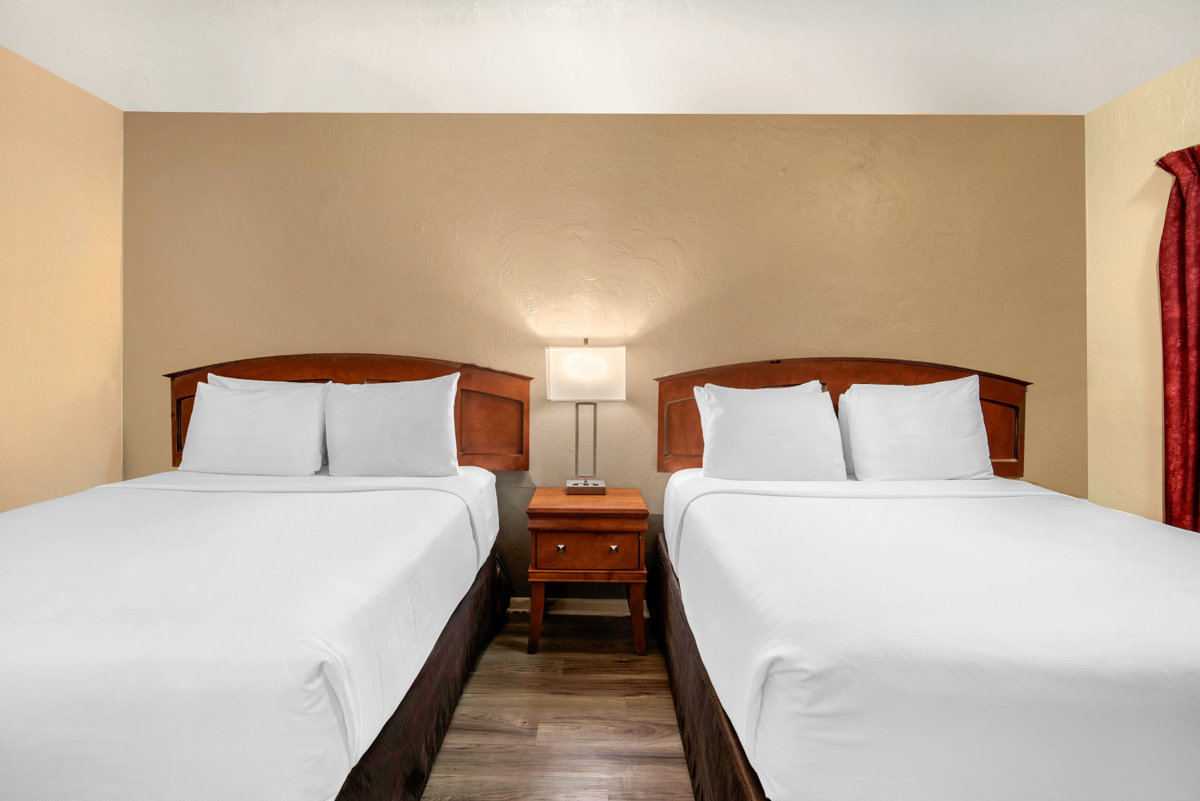 Econo Lodge Inn & Suites Durango — 12