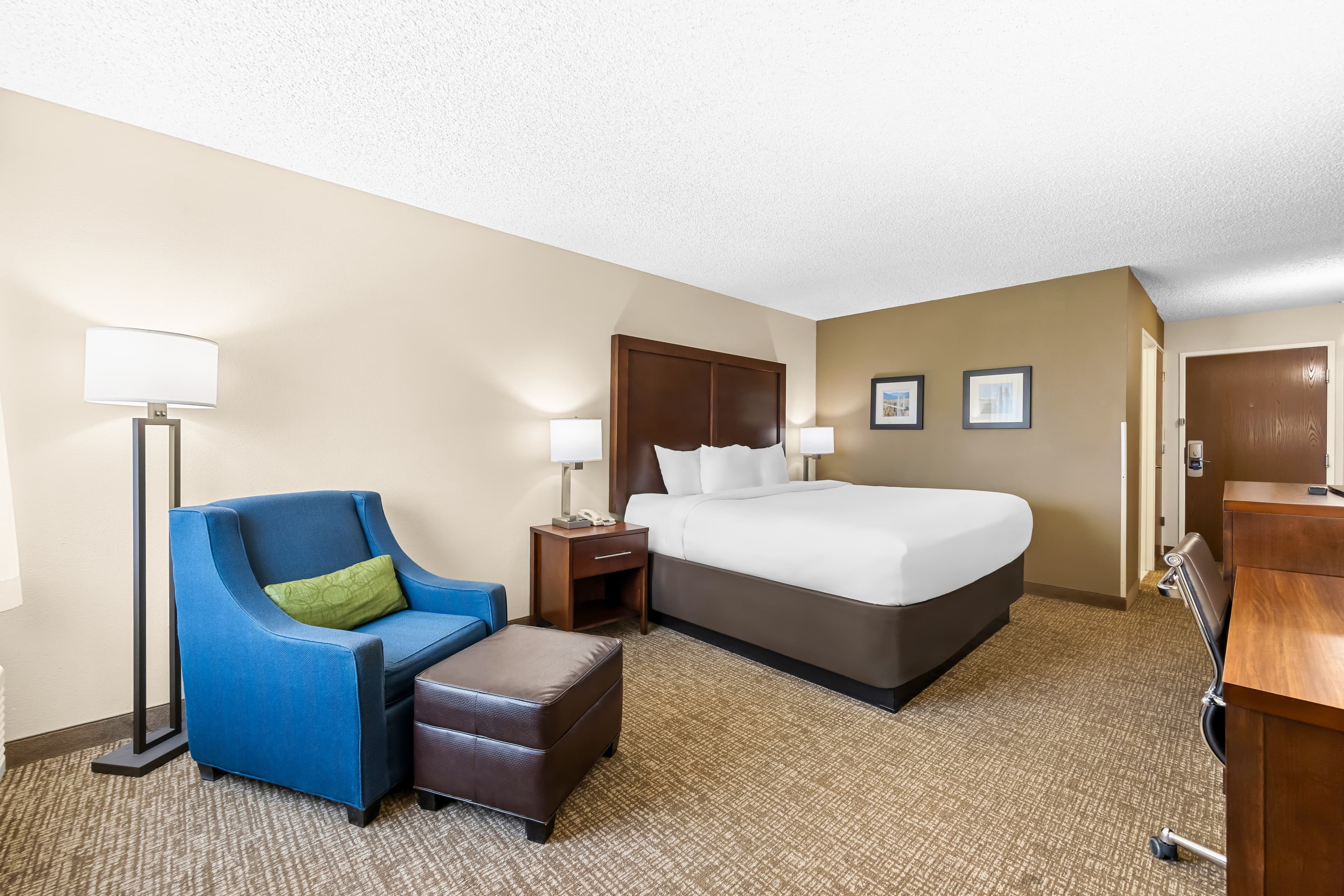 Comfort Inn & Suites Pueblo — 26