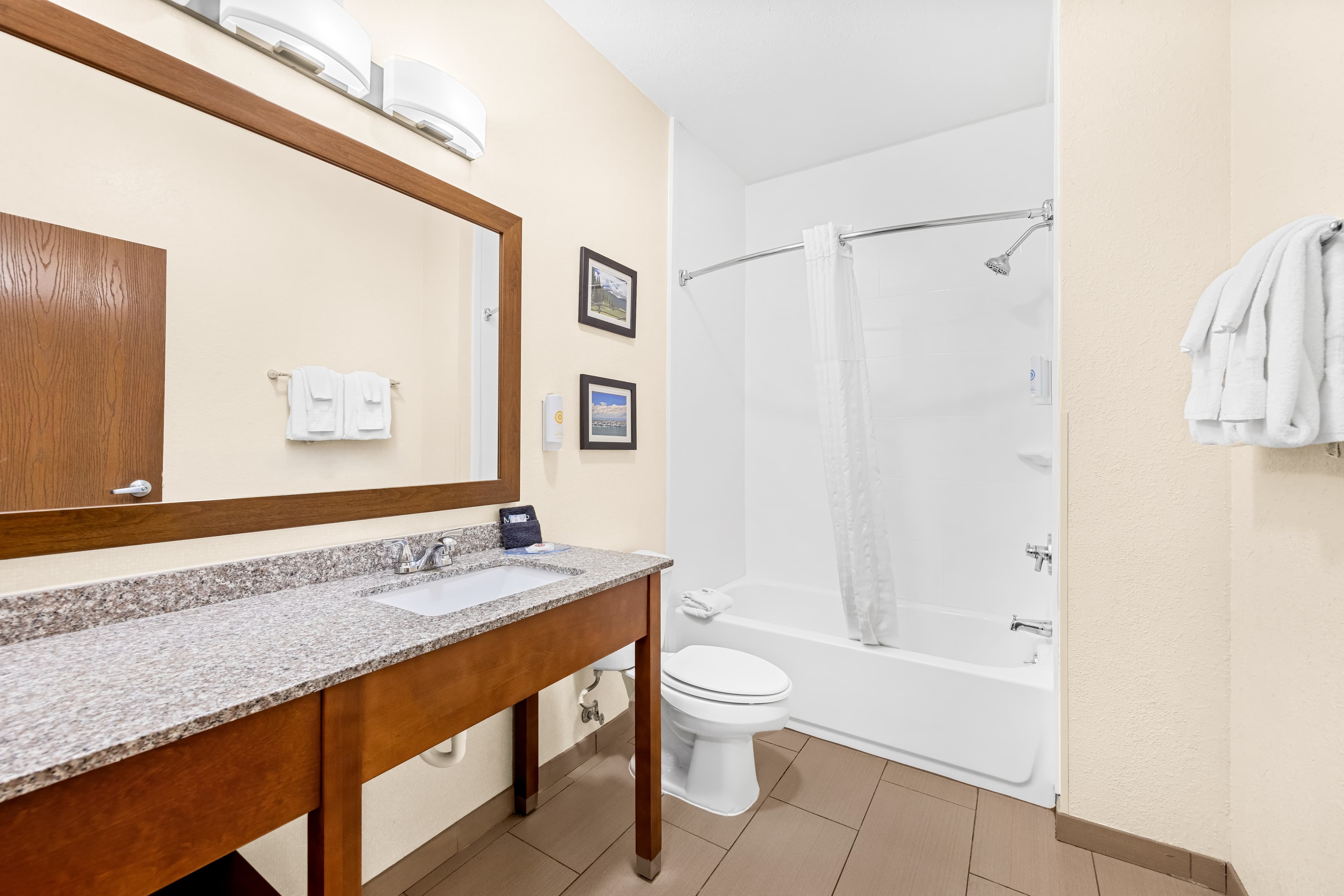 Comfort Inn & Suites Pueblo — 48