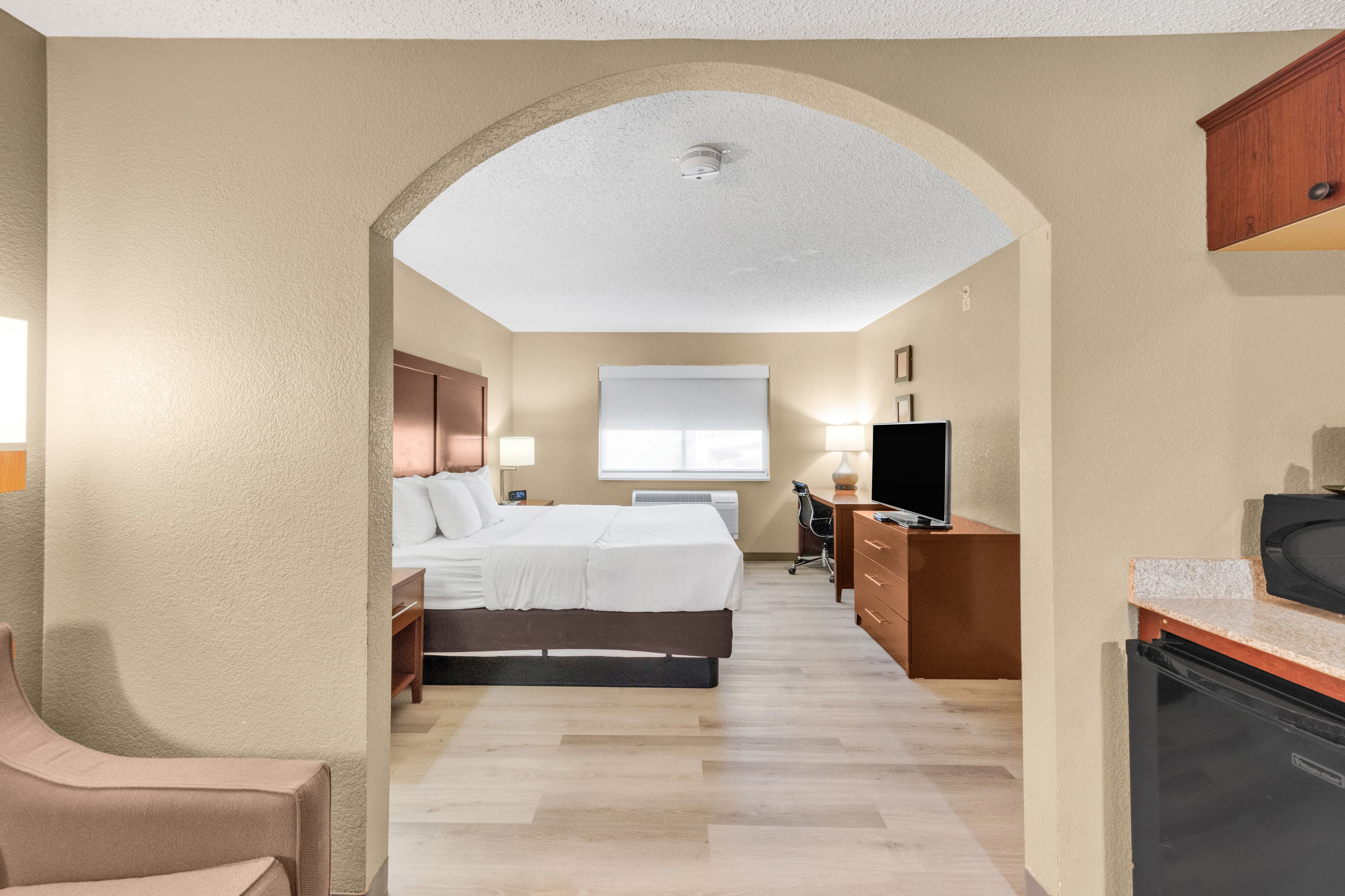 Comfort Suites Lakewood - Denver - Image 3