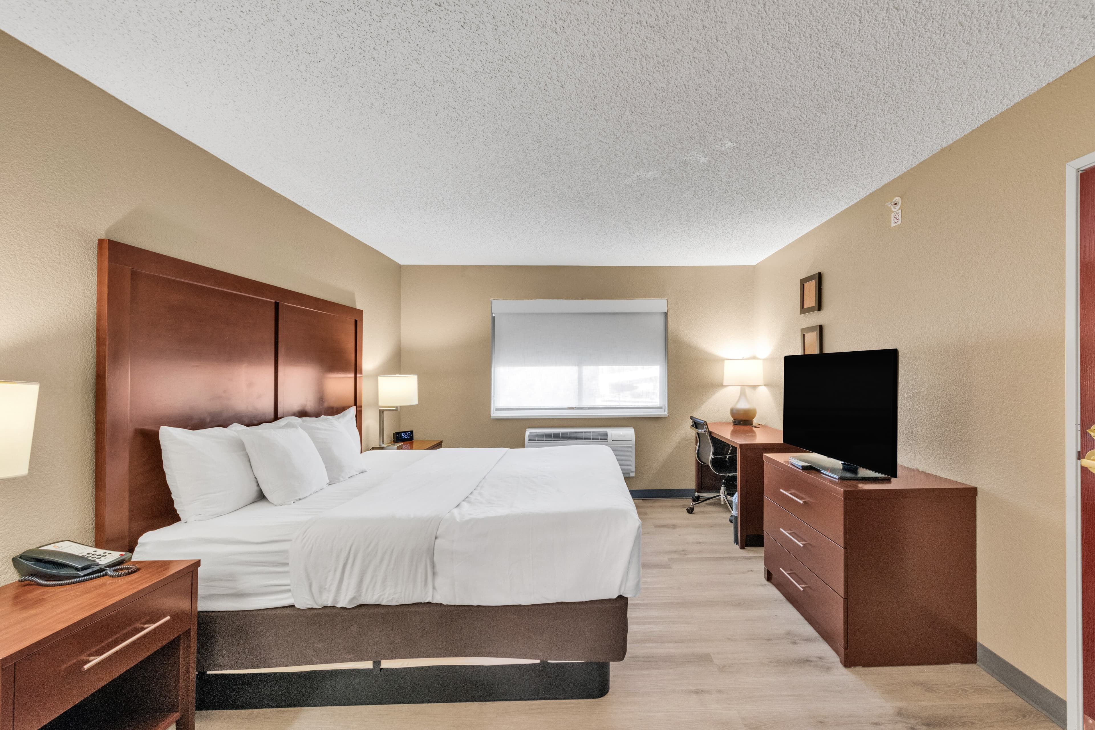 Comfort Suites Lakewood - Denver - Image 5