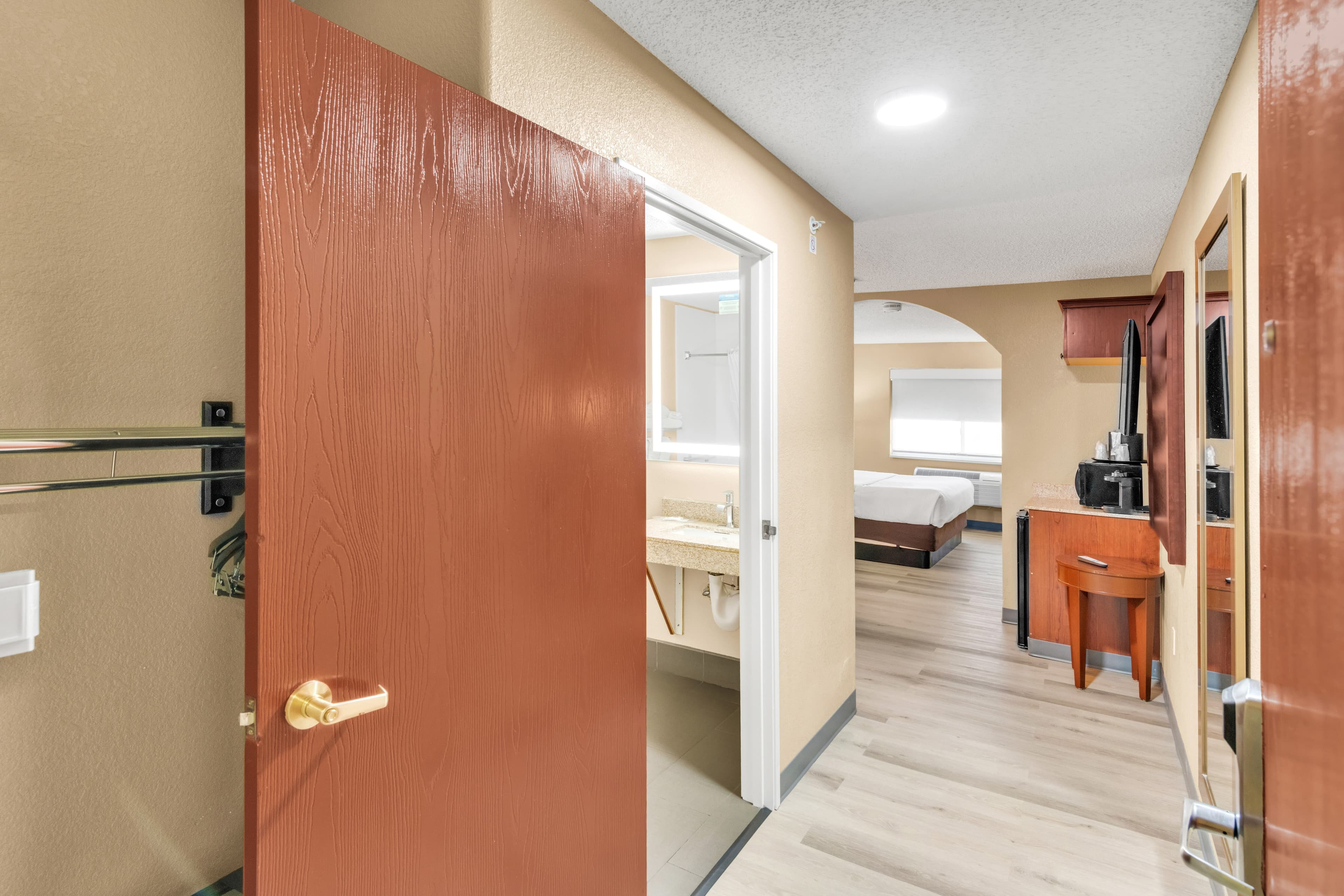 Comfort Suites Lakewood - Denver — 12