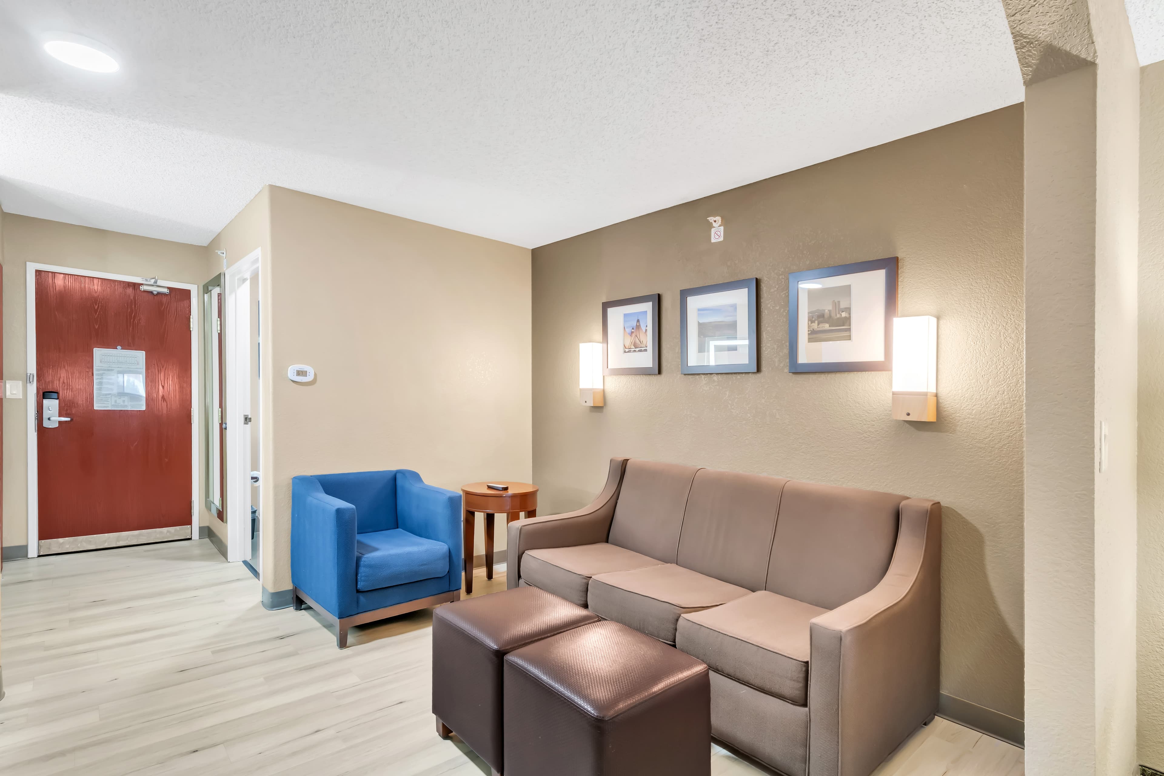 Comfort Suites Lakewood - Denver — 17