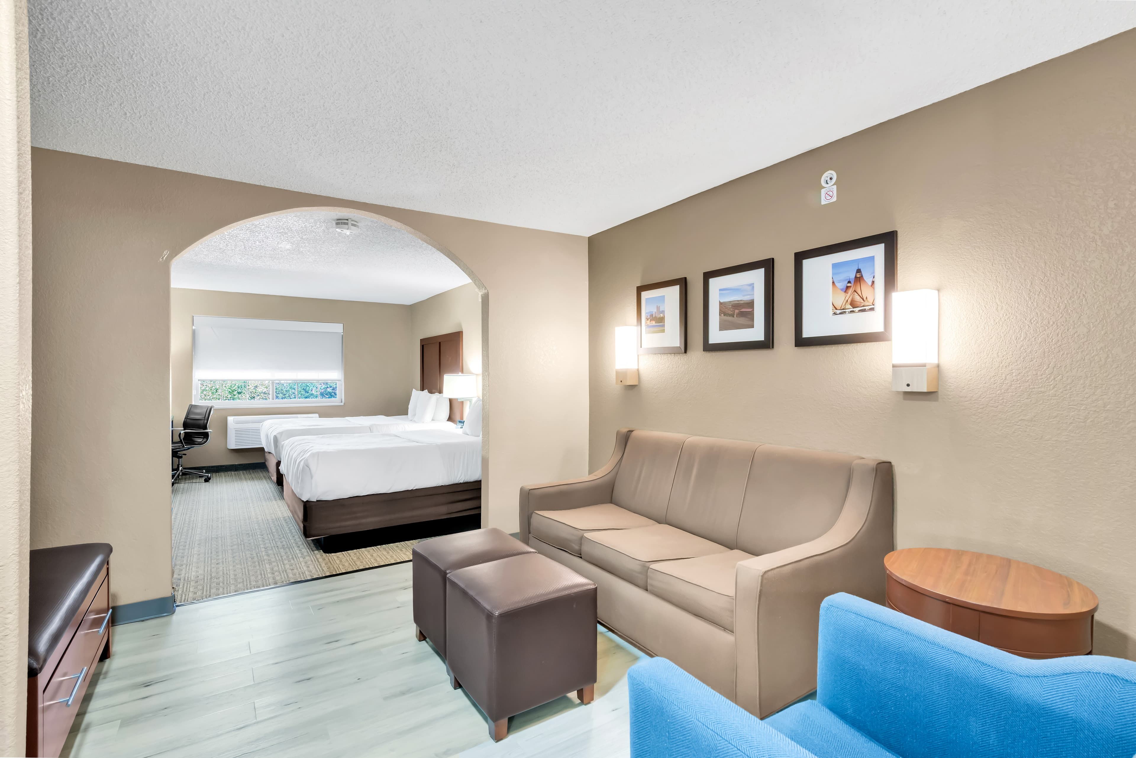 Comfort Suites Lakewood - Denver — 38