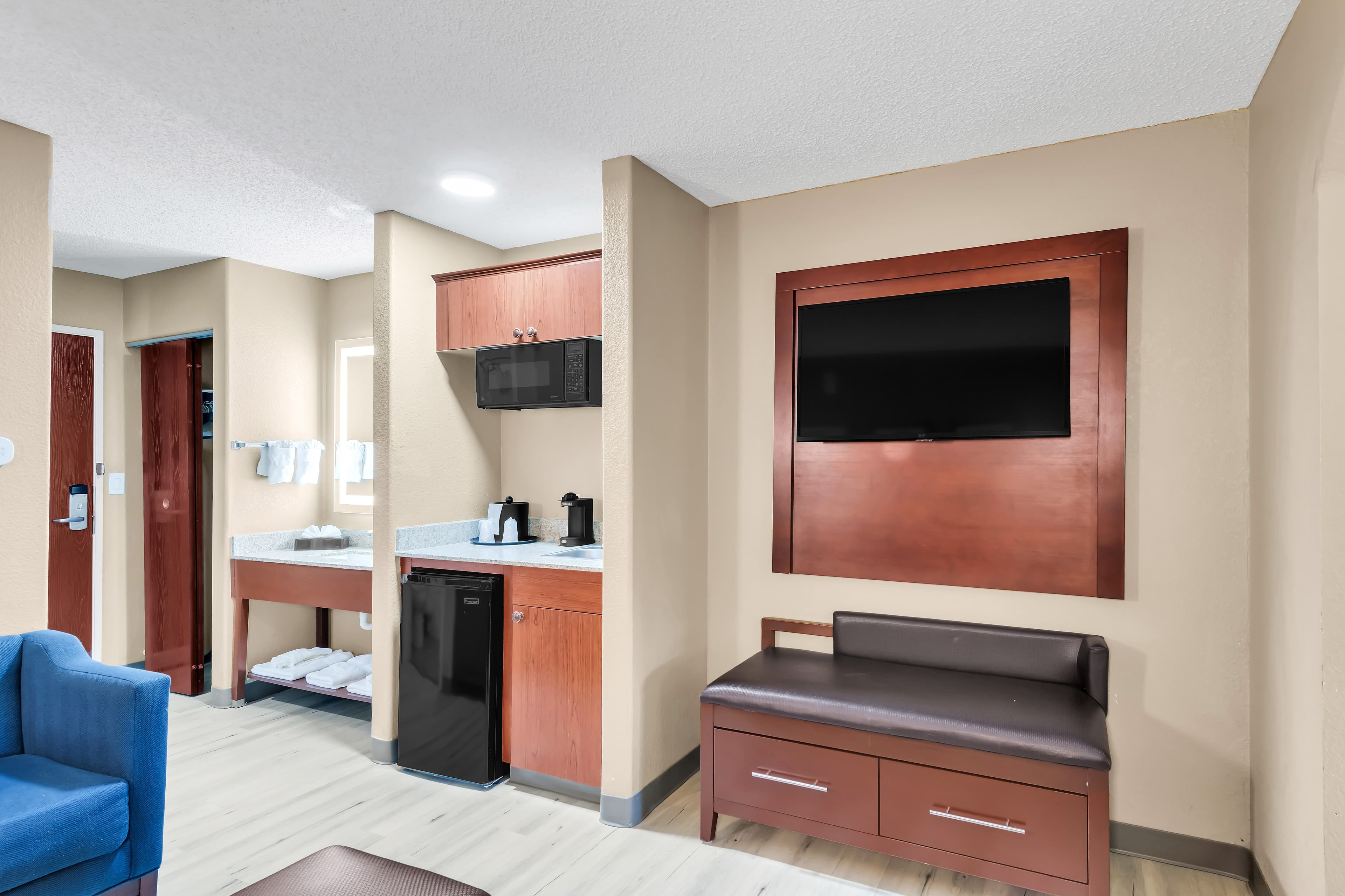 Comfort Suites Lakewood - Denver — 48