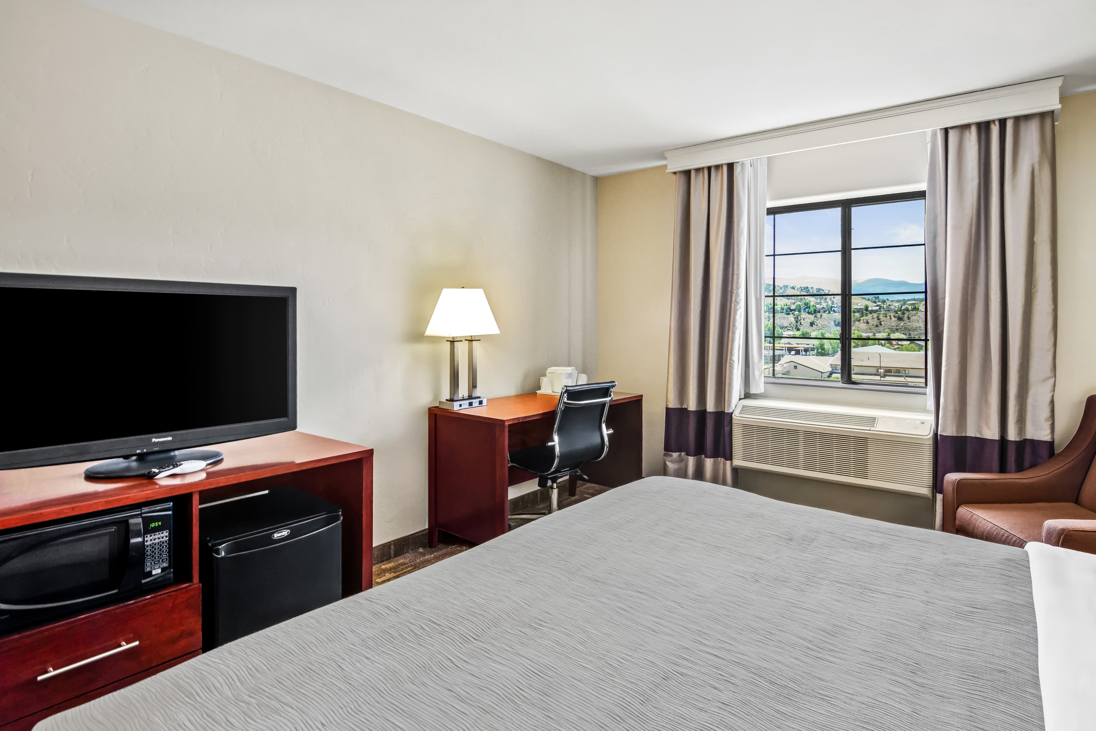 Quality Inn & Suites Vail Valley — 7