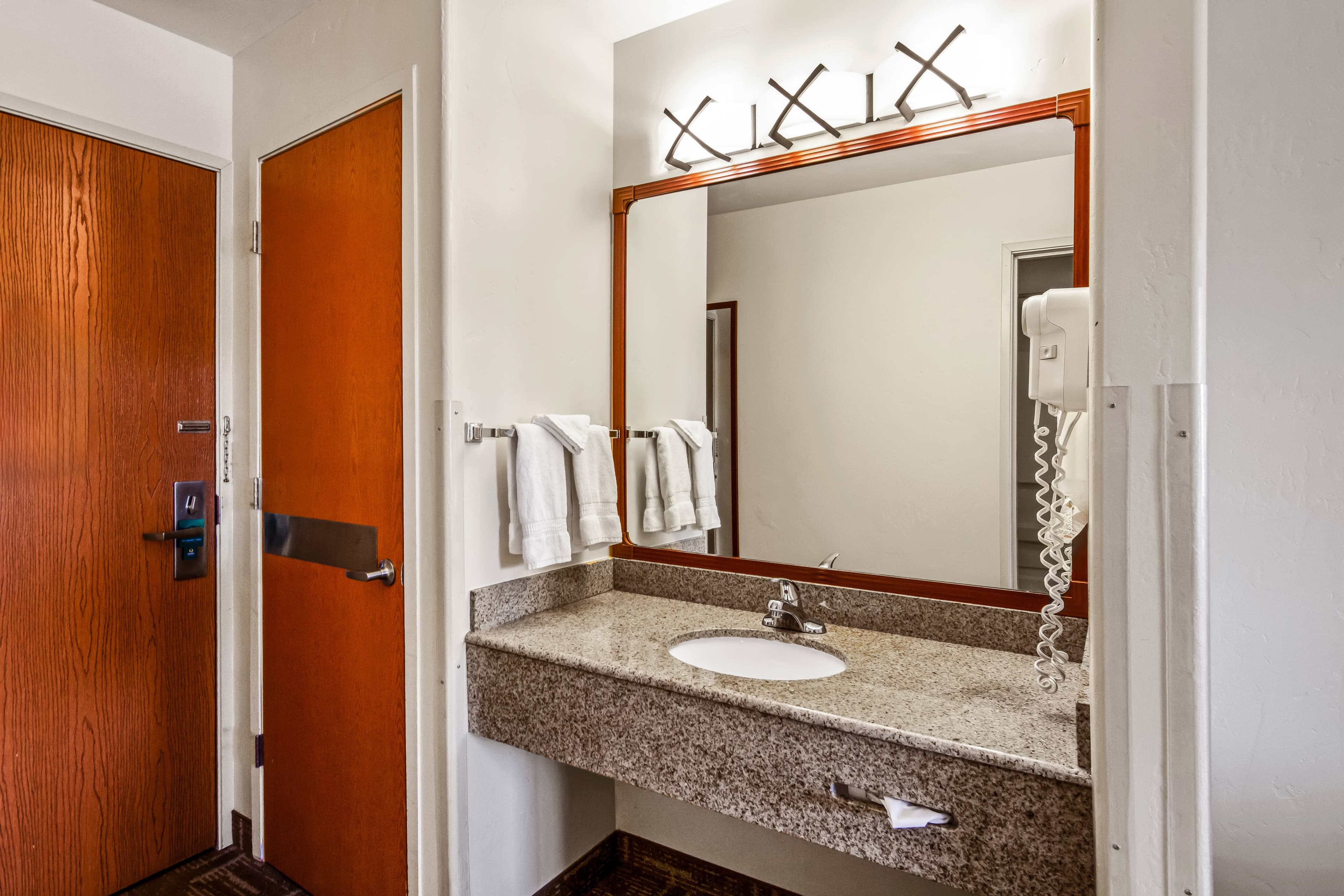 Quality Inn & Suites Vail Valley — 10