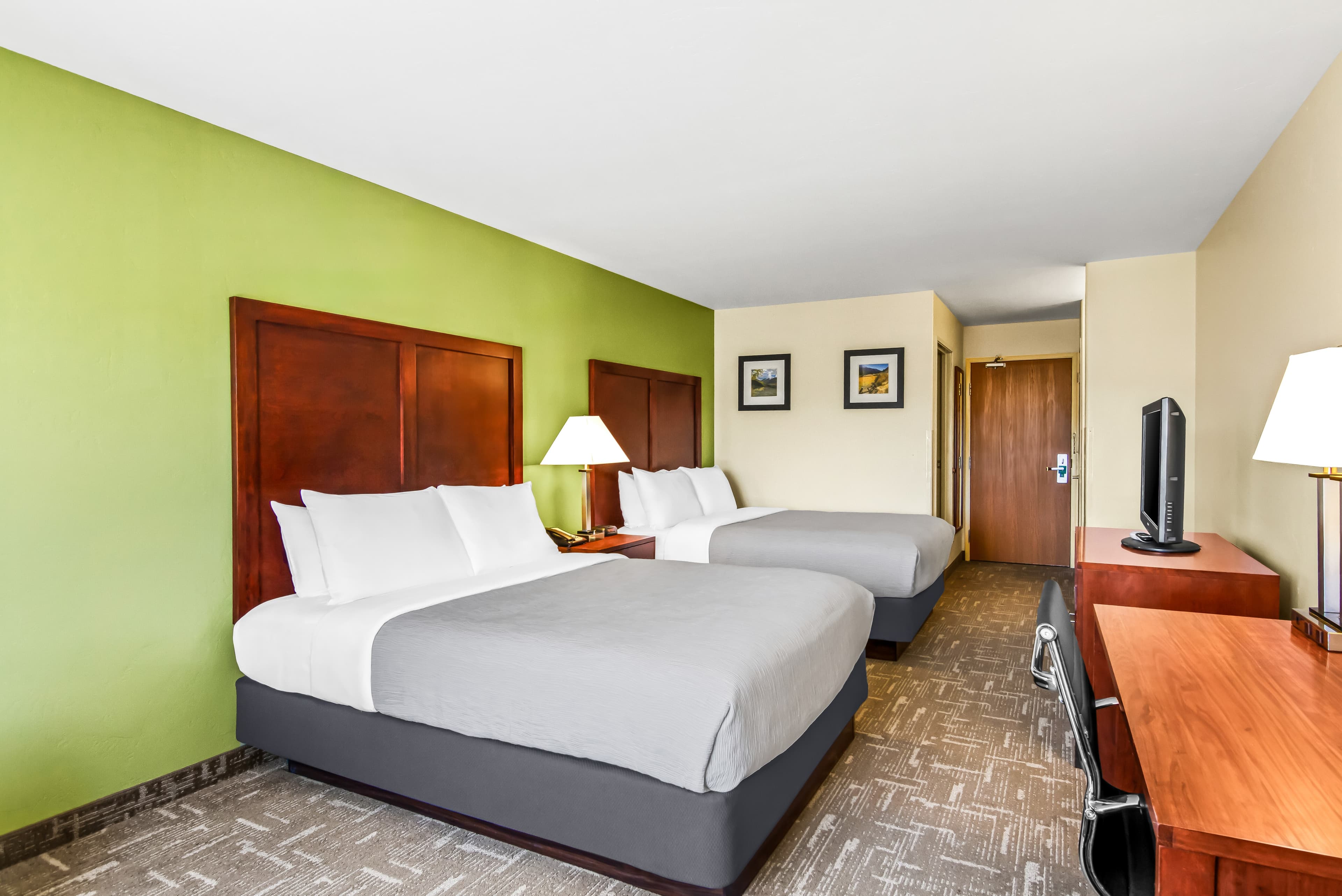 Quality Inn & Suites Vail Valley — 13