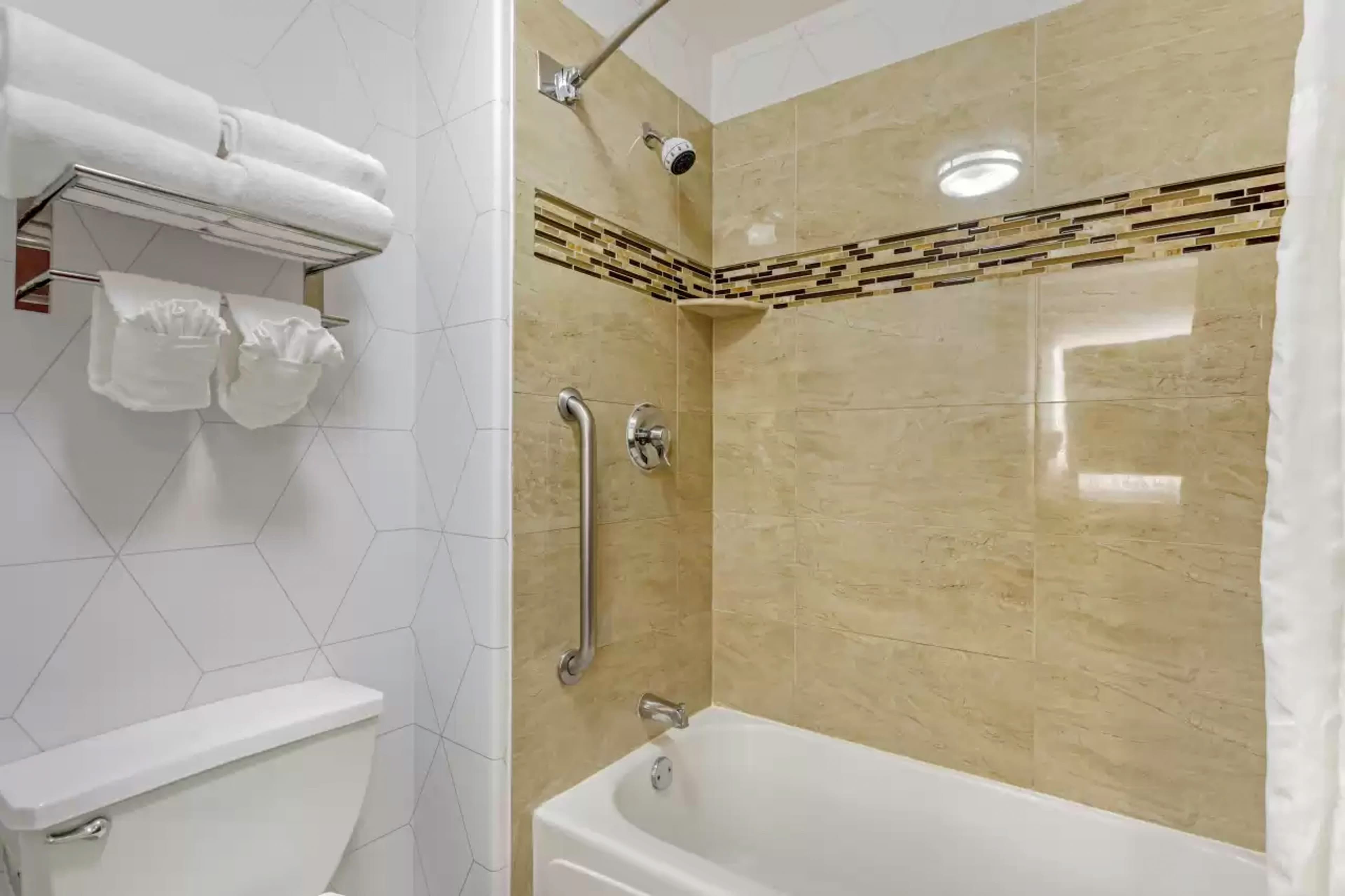 Comfort Suites Golden West on Evergreen Parkway — 31