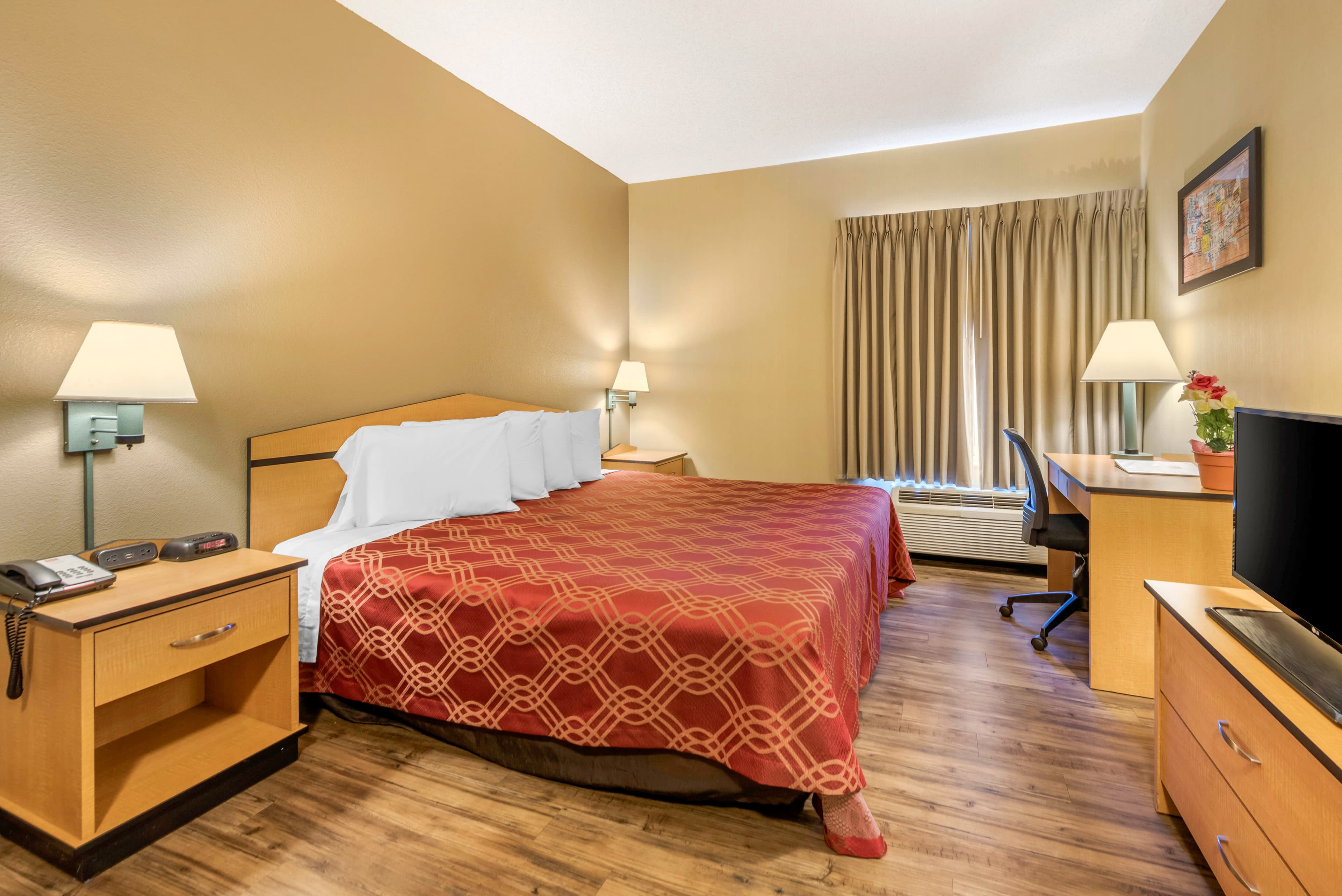 Econo Lodge Colorado Springs near Airport - Image 2