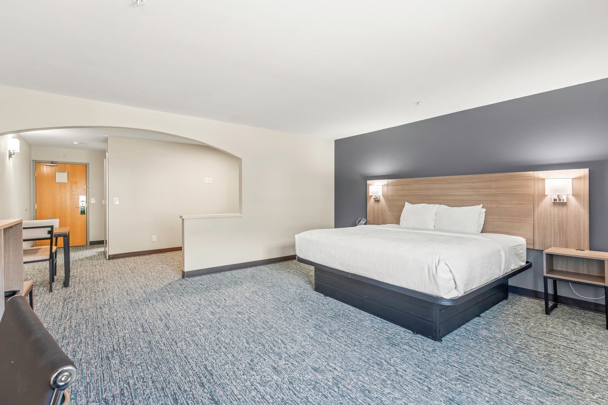 Quality Inn & Suites On The River - Image 3