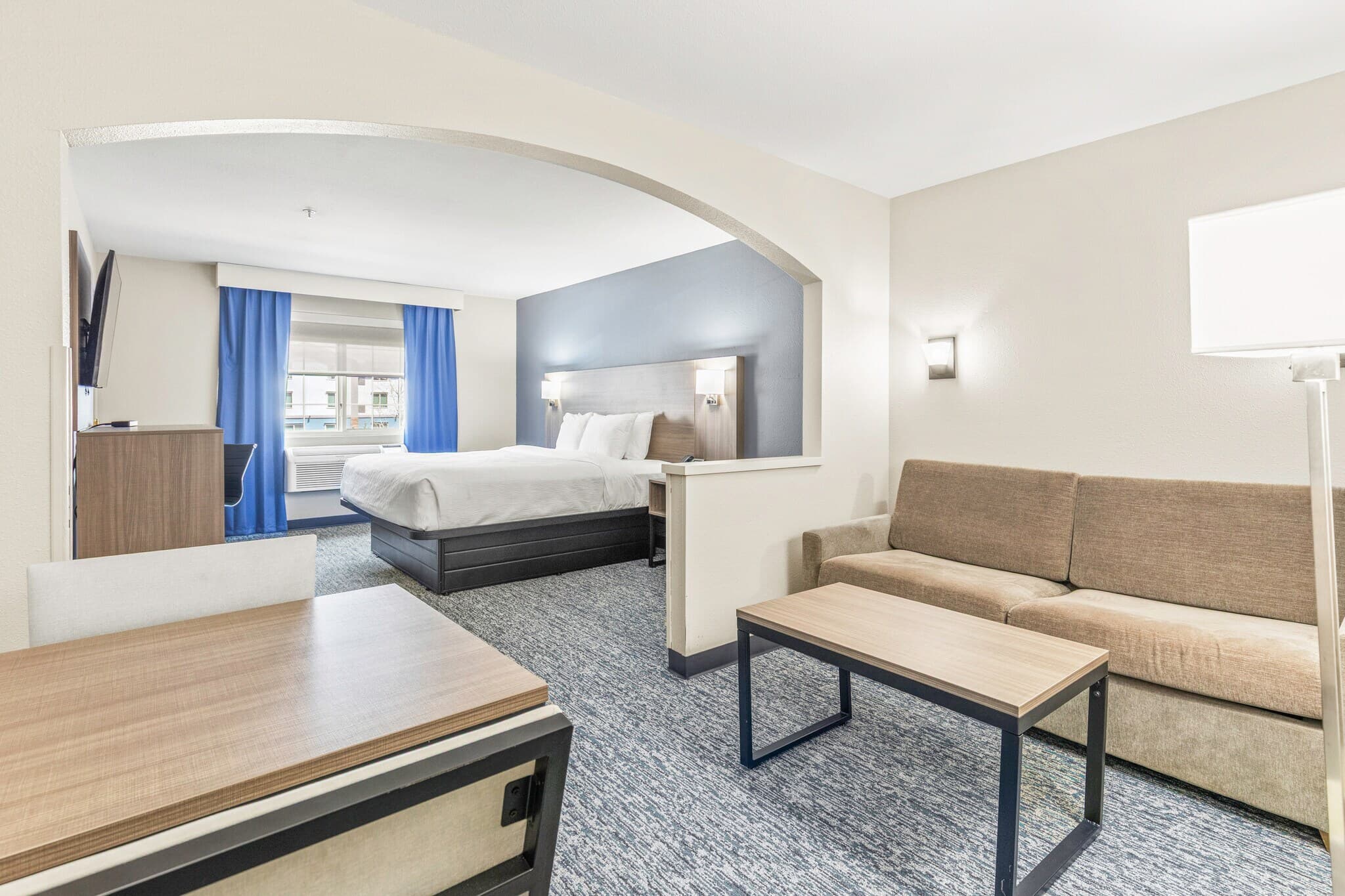 Quality Inn & Suites On The River - Image 5