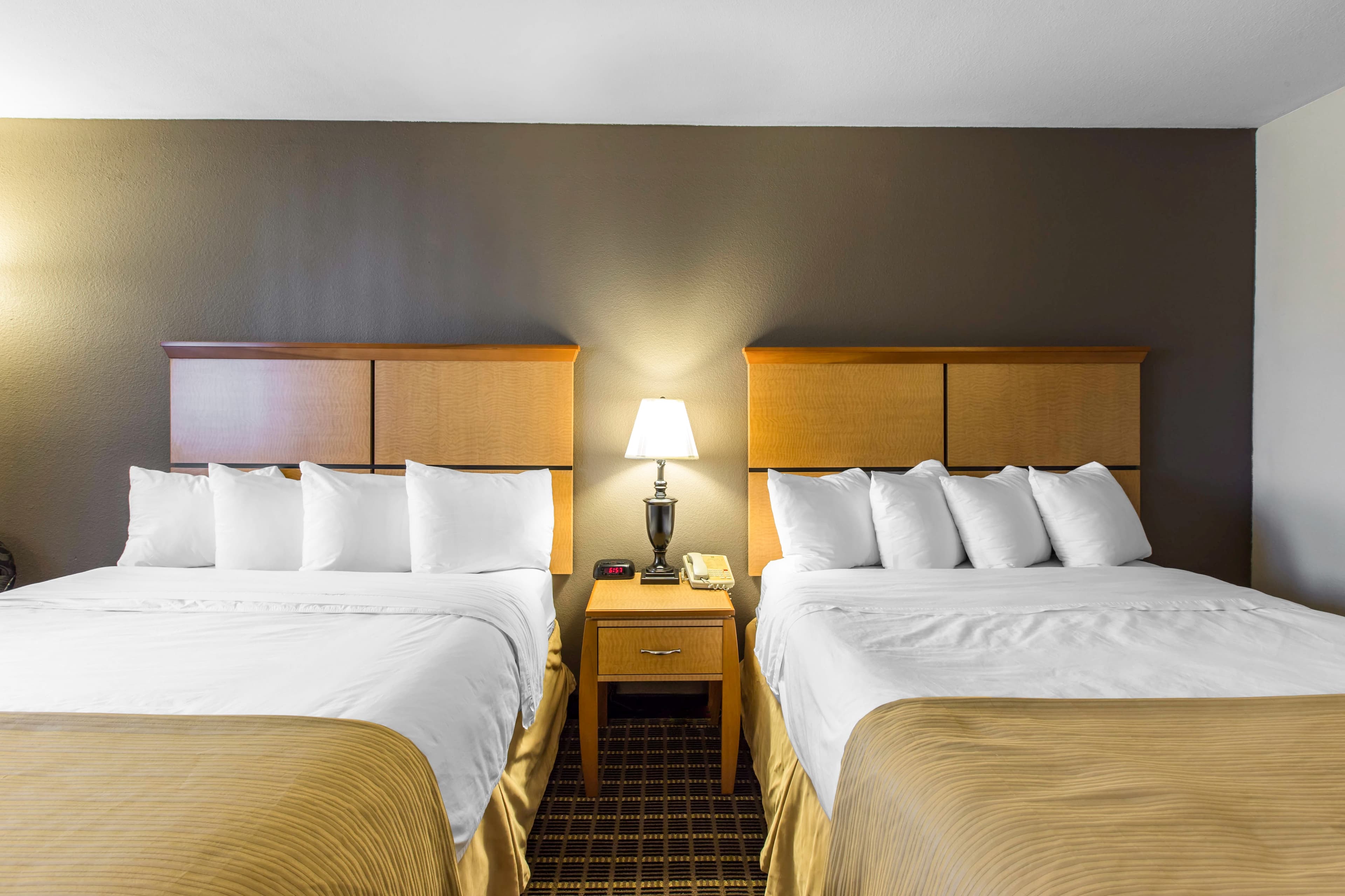 Quality Inn & Suites Silverthorne - Copper Mountain - Image 4
