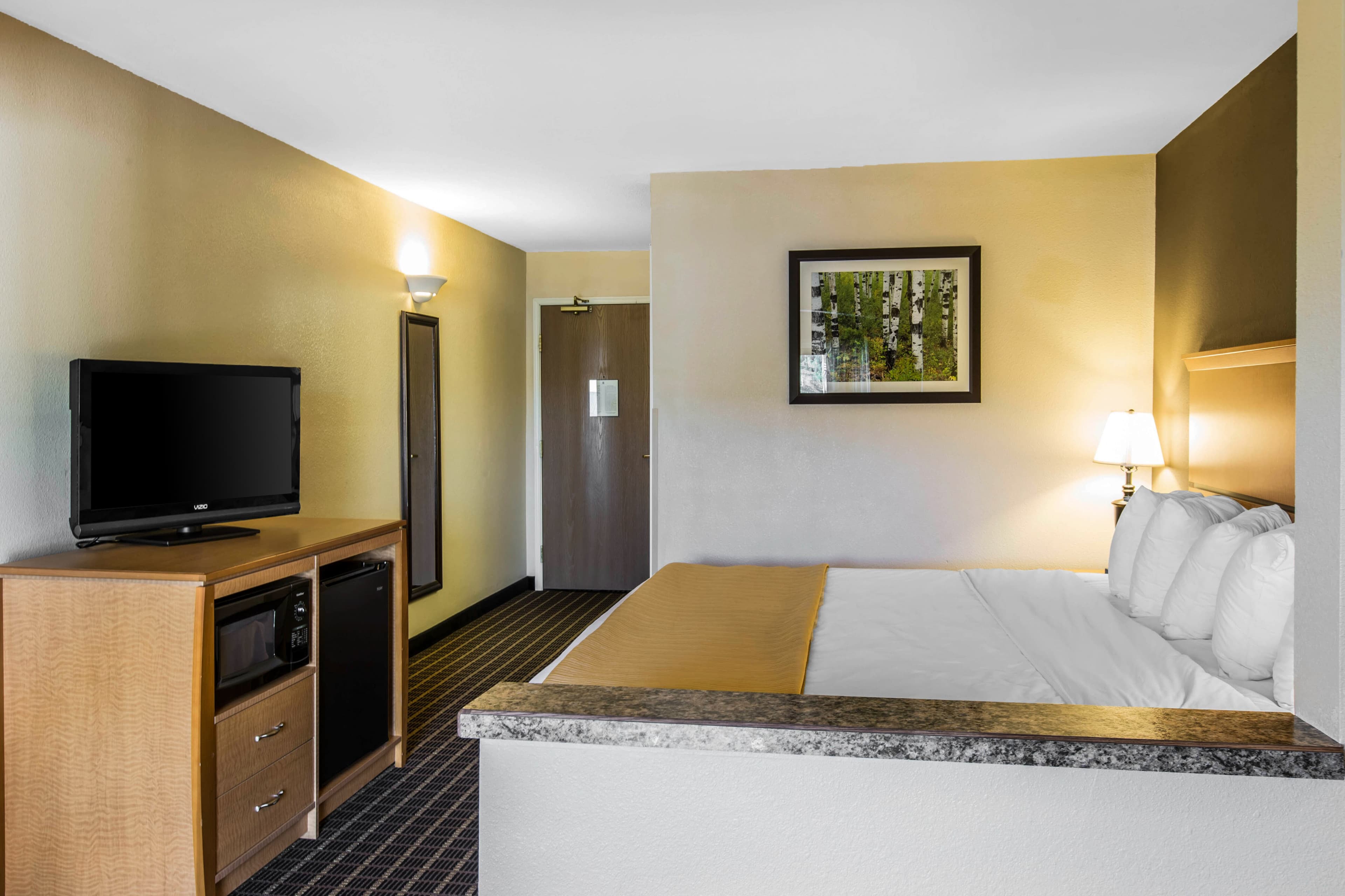 Quality Inn & Suites Silverthorne - Copper Mountain — 9