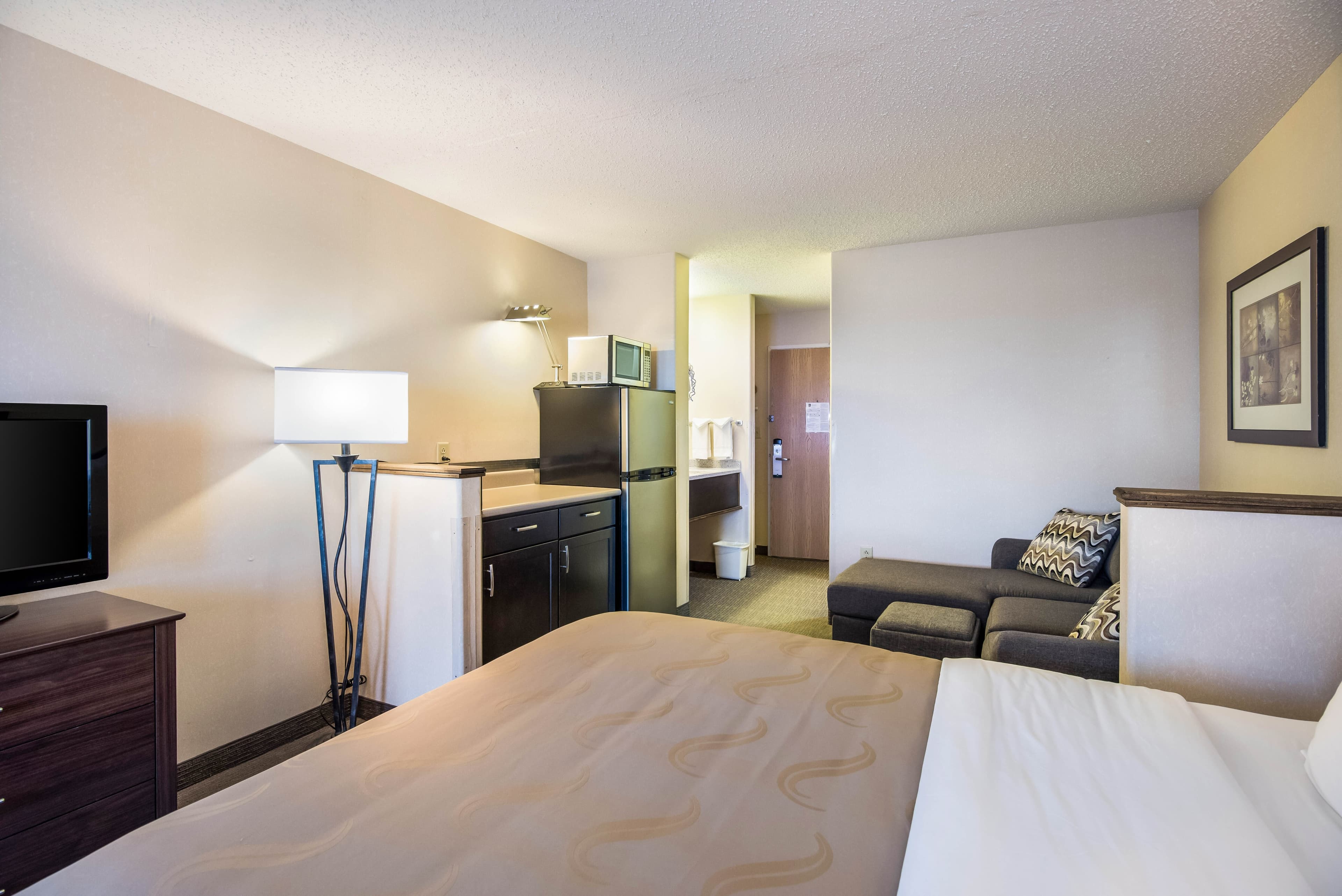Quality Inn & Suites Pueblo West — 24