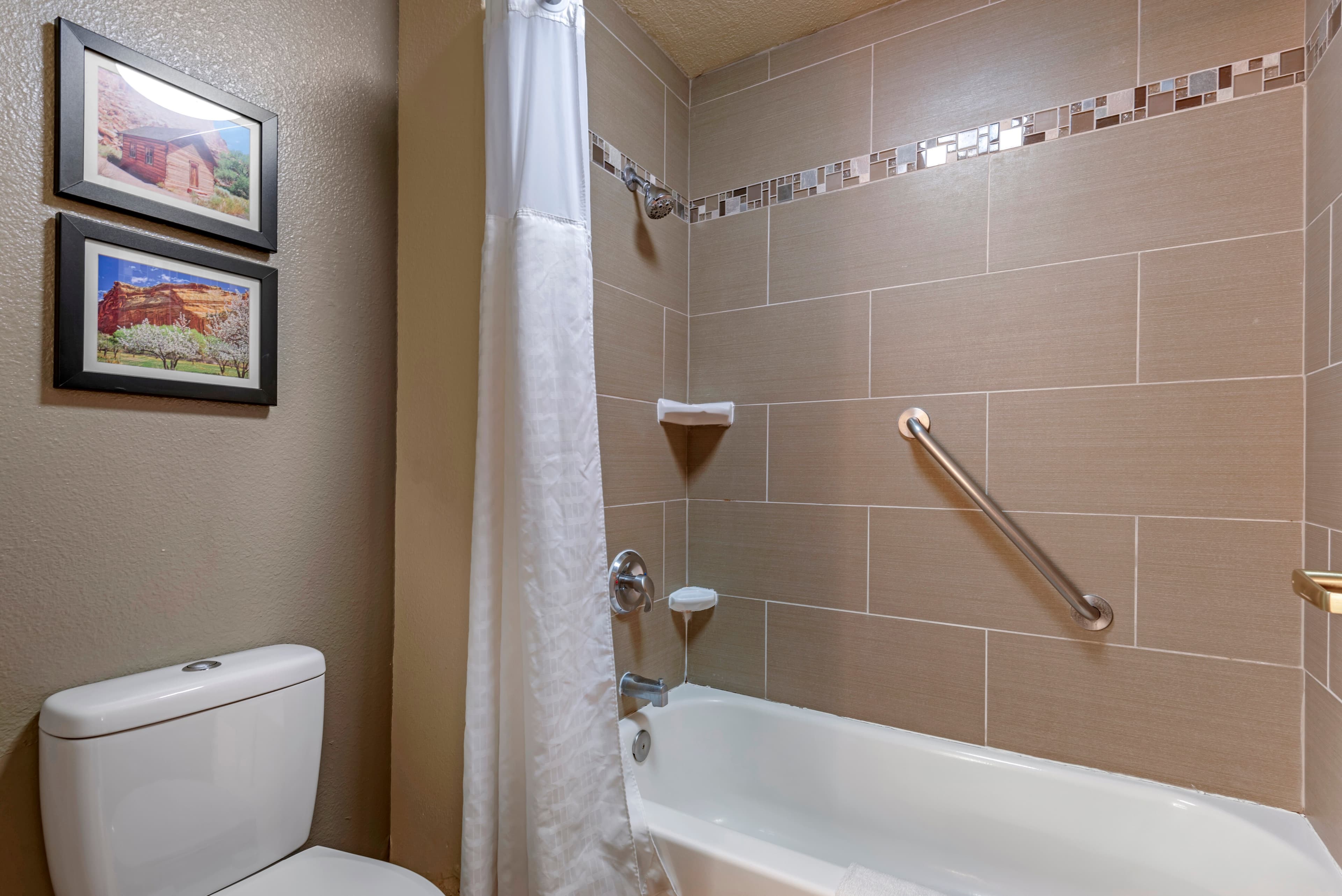 Comfort Inn & Suites Fruita - Grand Junction — 8
