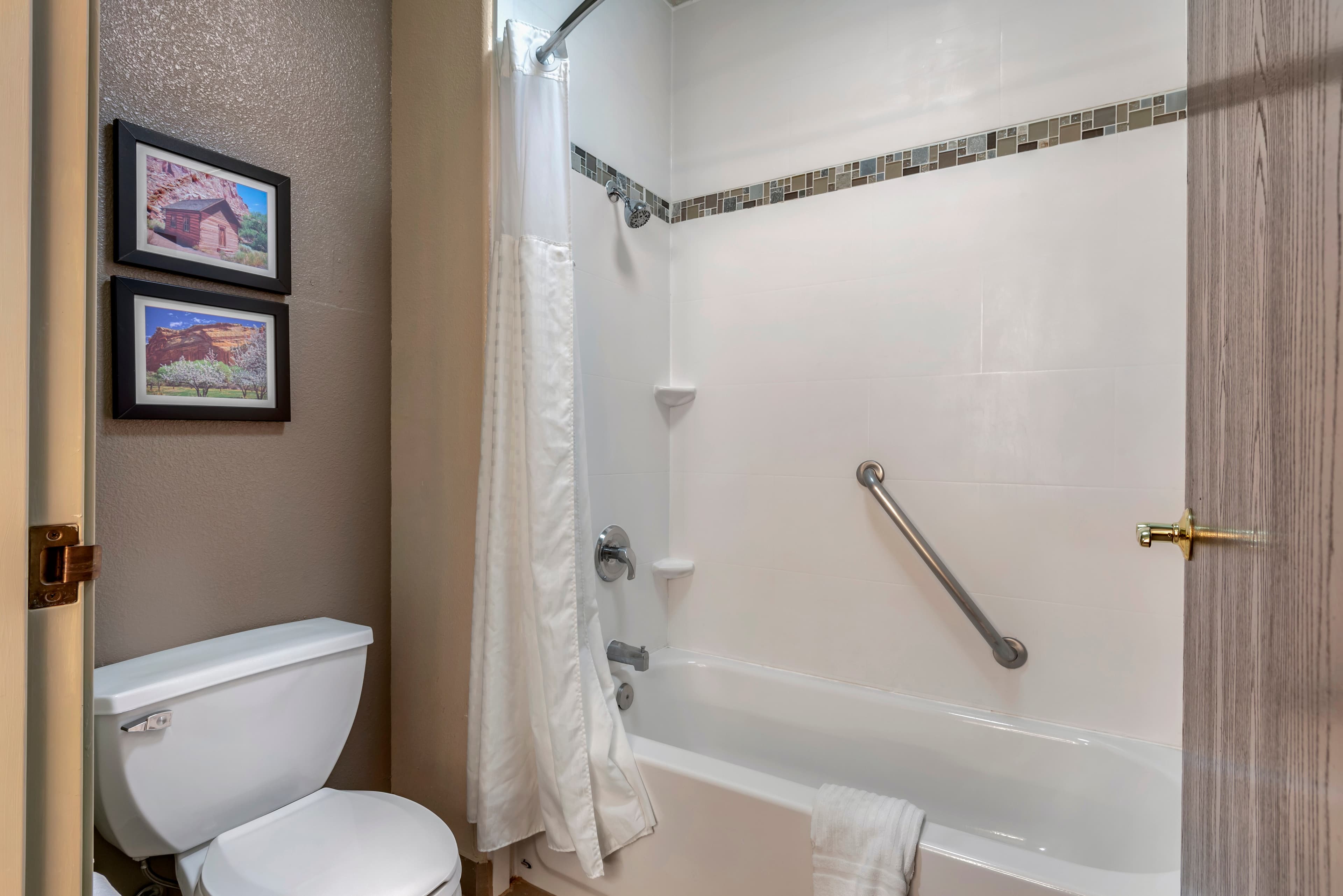 Comfort Inn & Suites Fruita - Grand Junction — 12