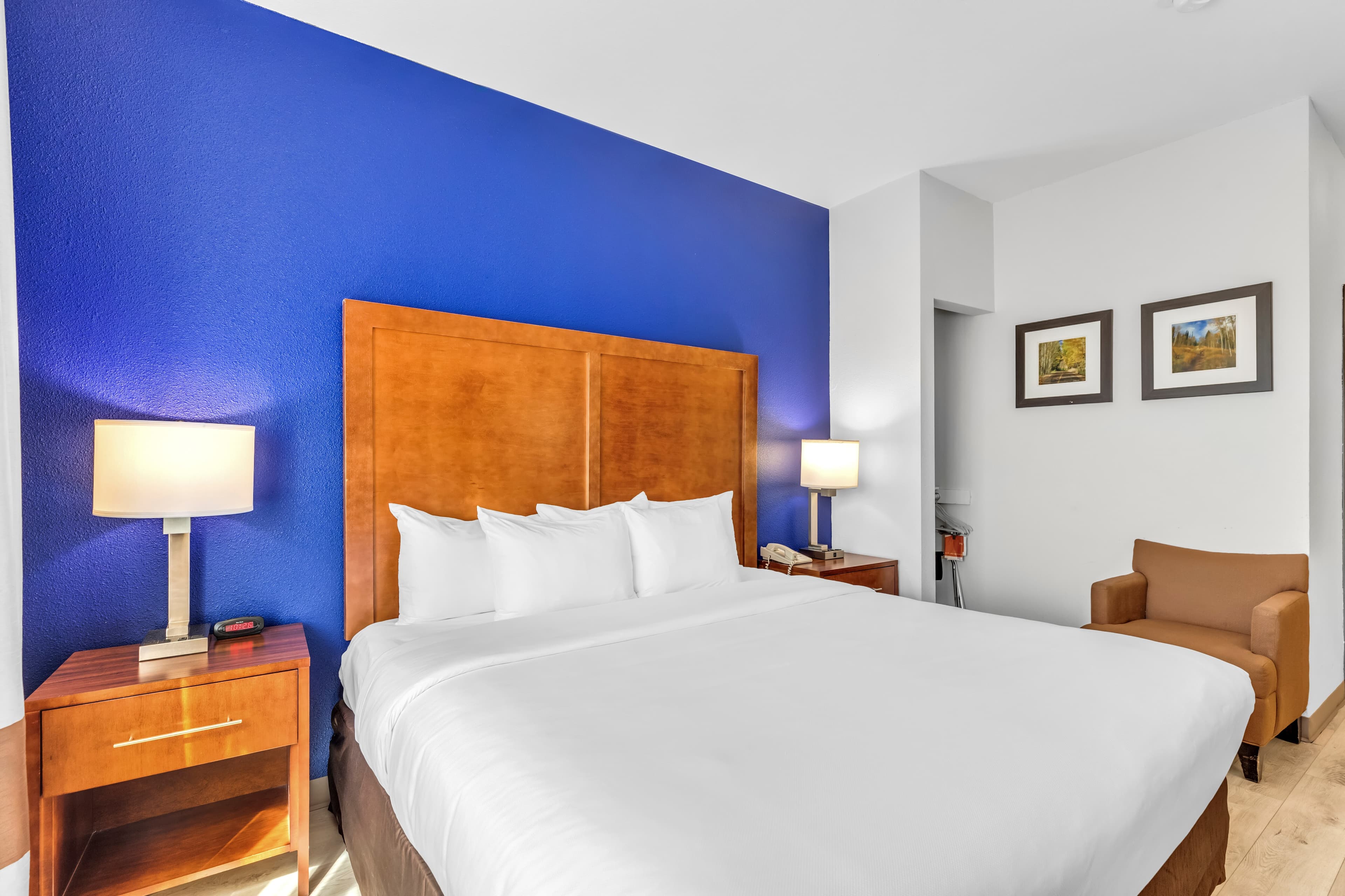 Comfort Inn Denver West Arvada Station - Image 4