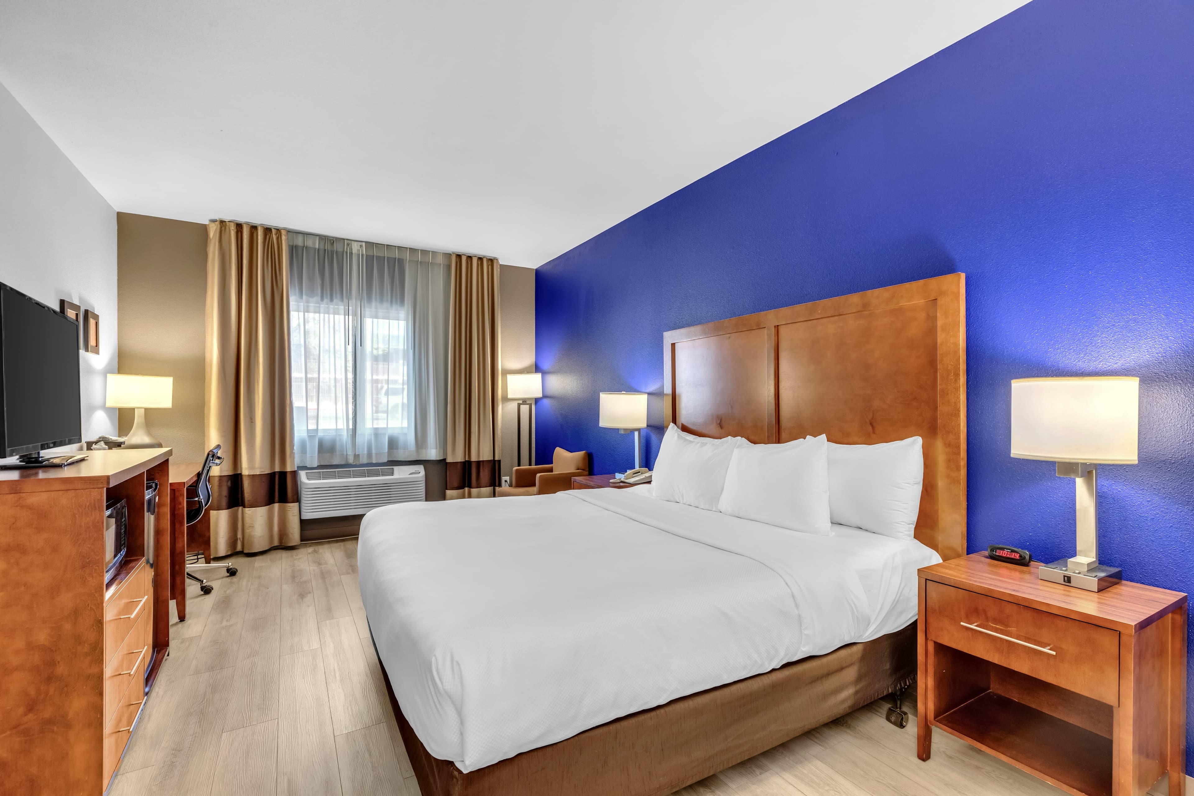Comfort Inn Denver West Arvada Station — 8