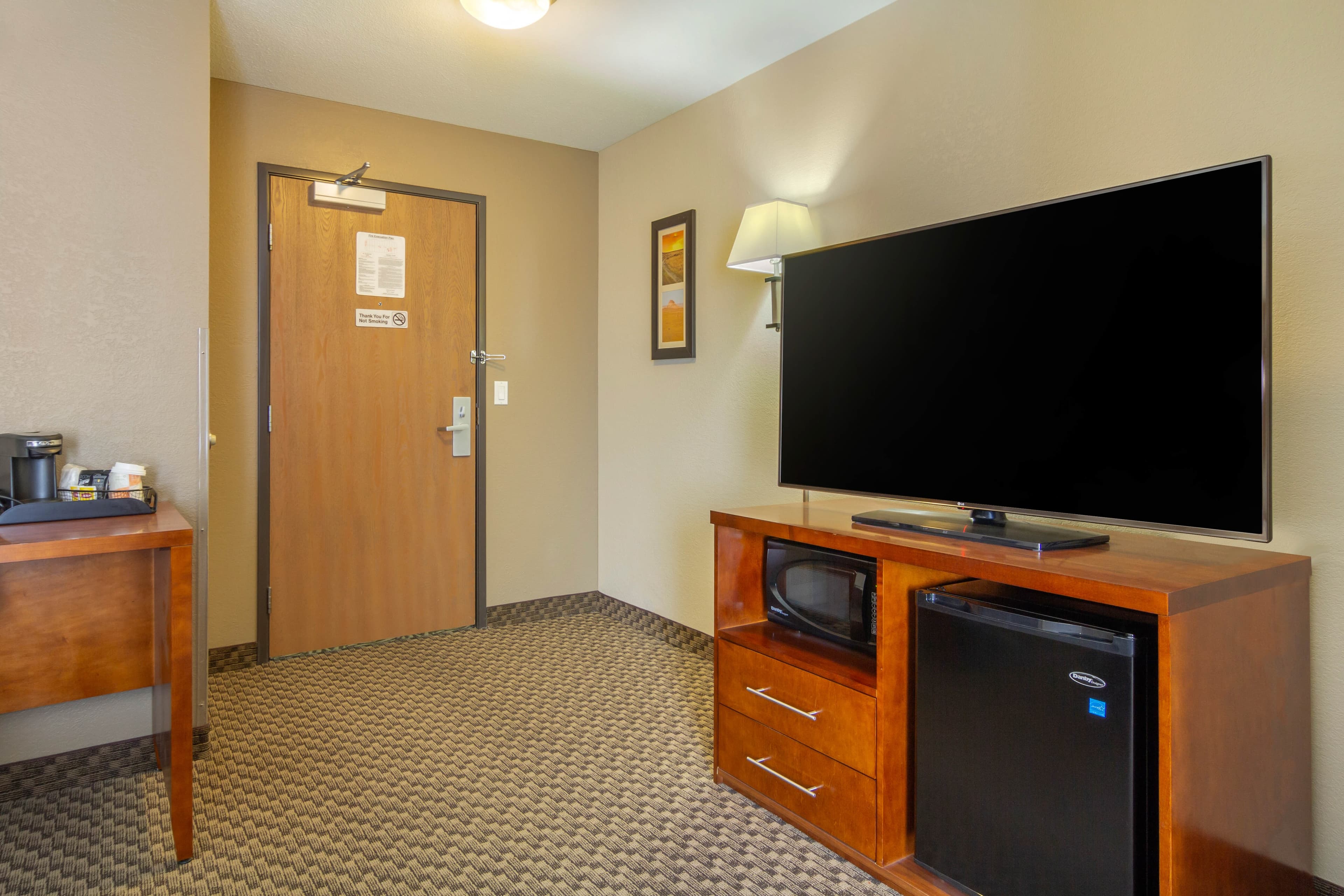 Comfort Inn & Suites Sterling - Image 4
