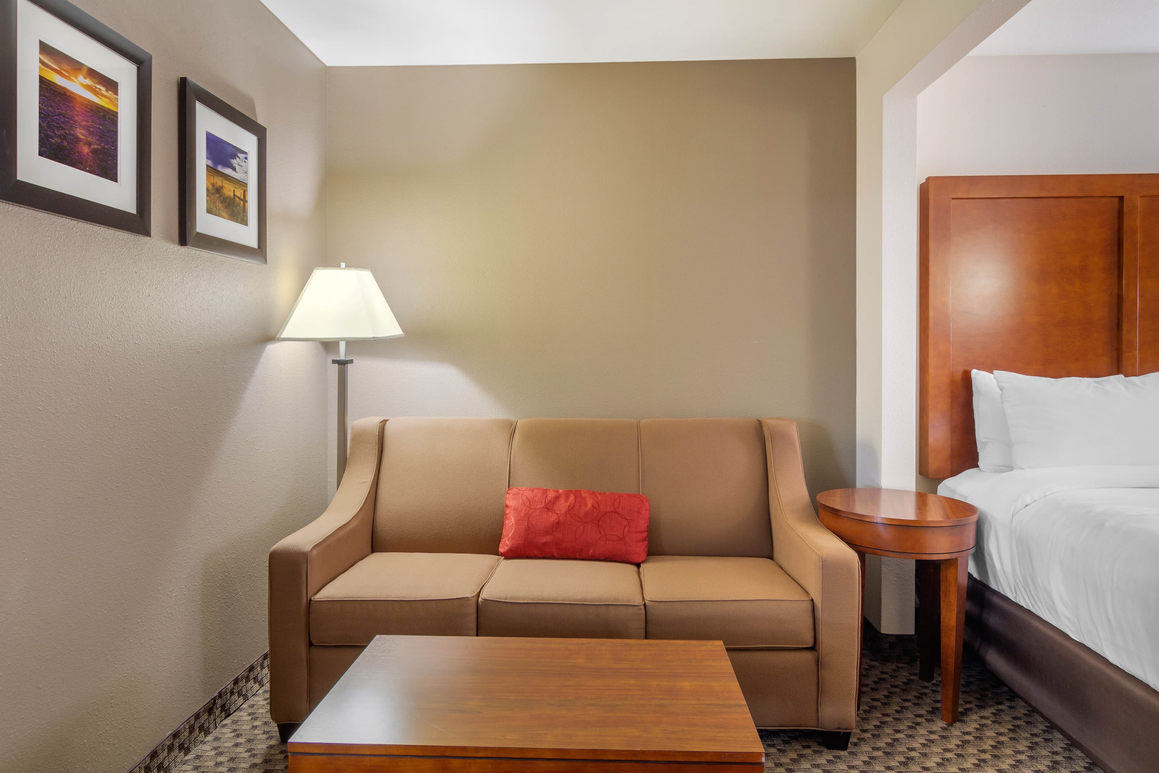 Comfort Inn & Suites Sterling — 7