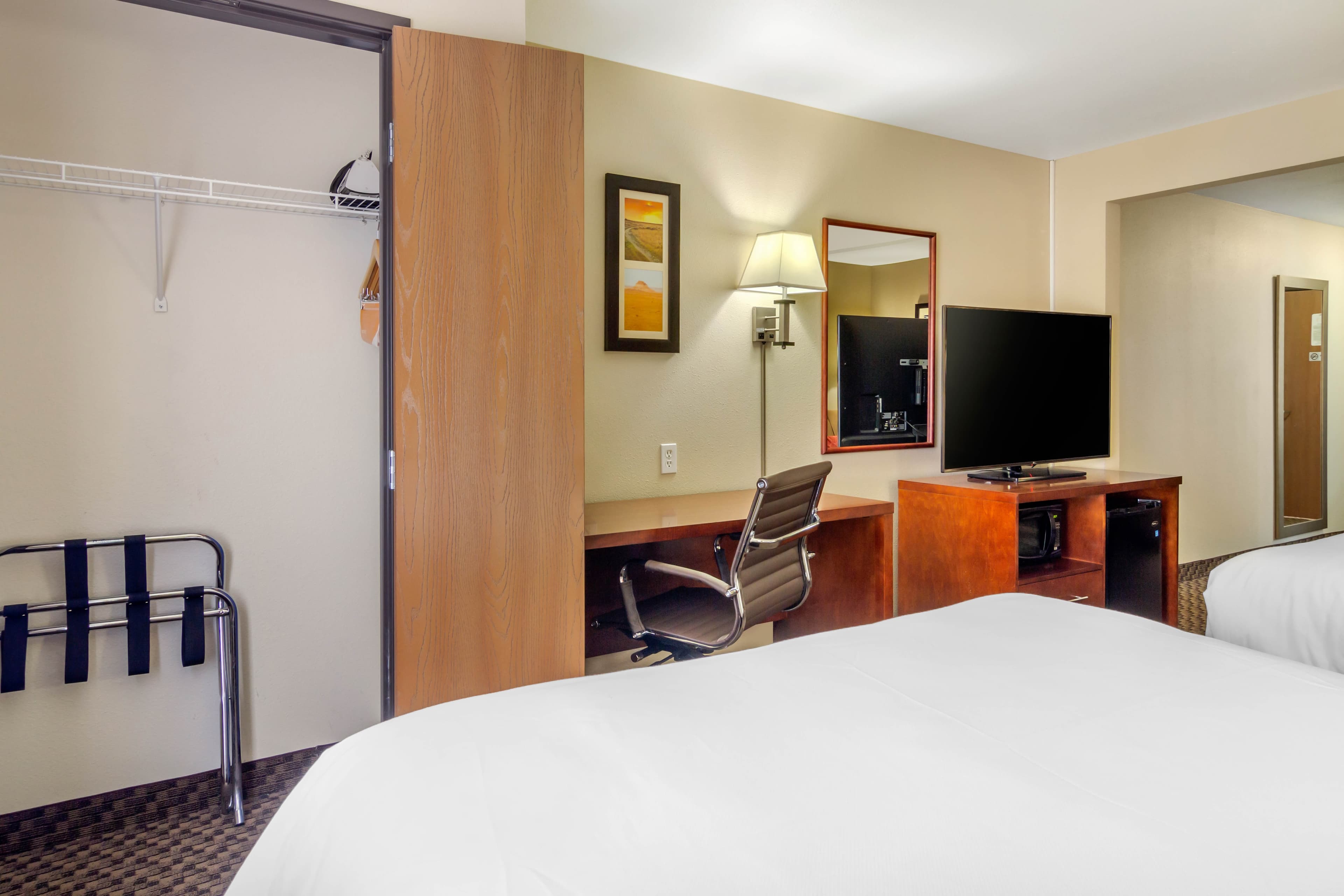 Comfort Inn & Suites Sterling — 9