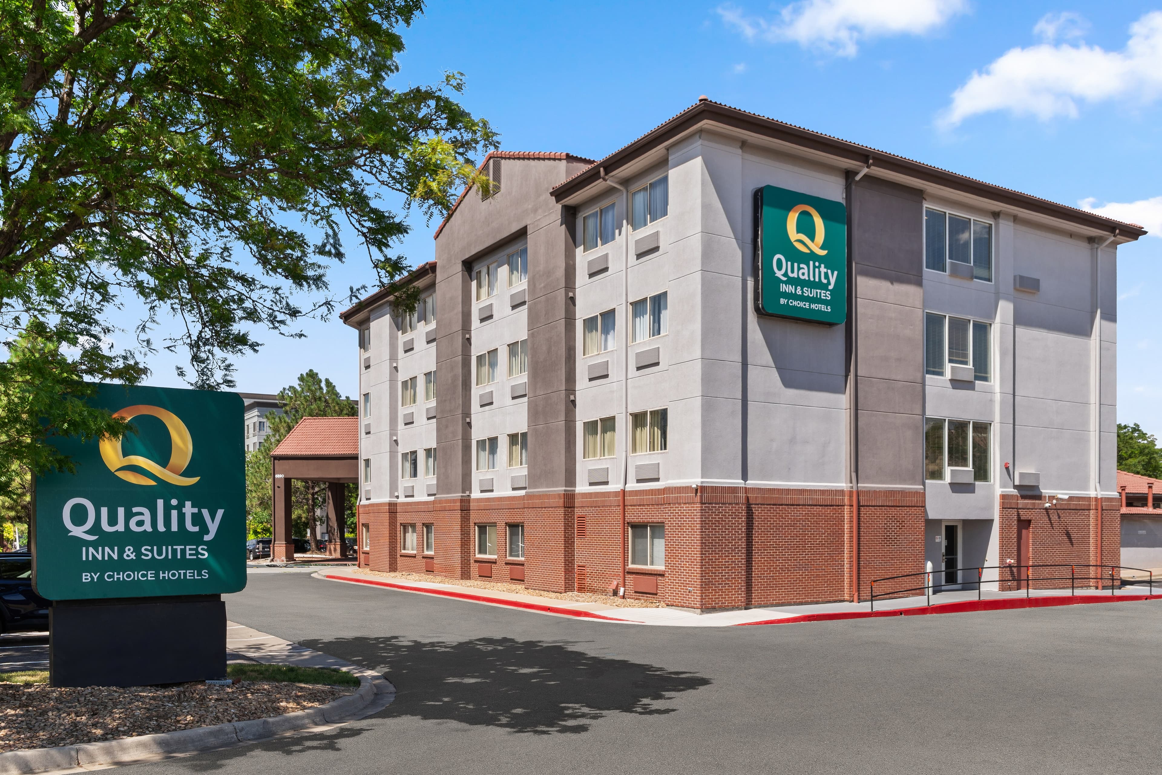 Quality Inn & Suites Denver International Airport - Image 1