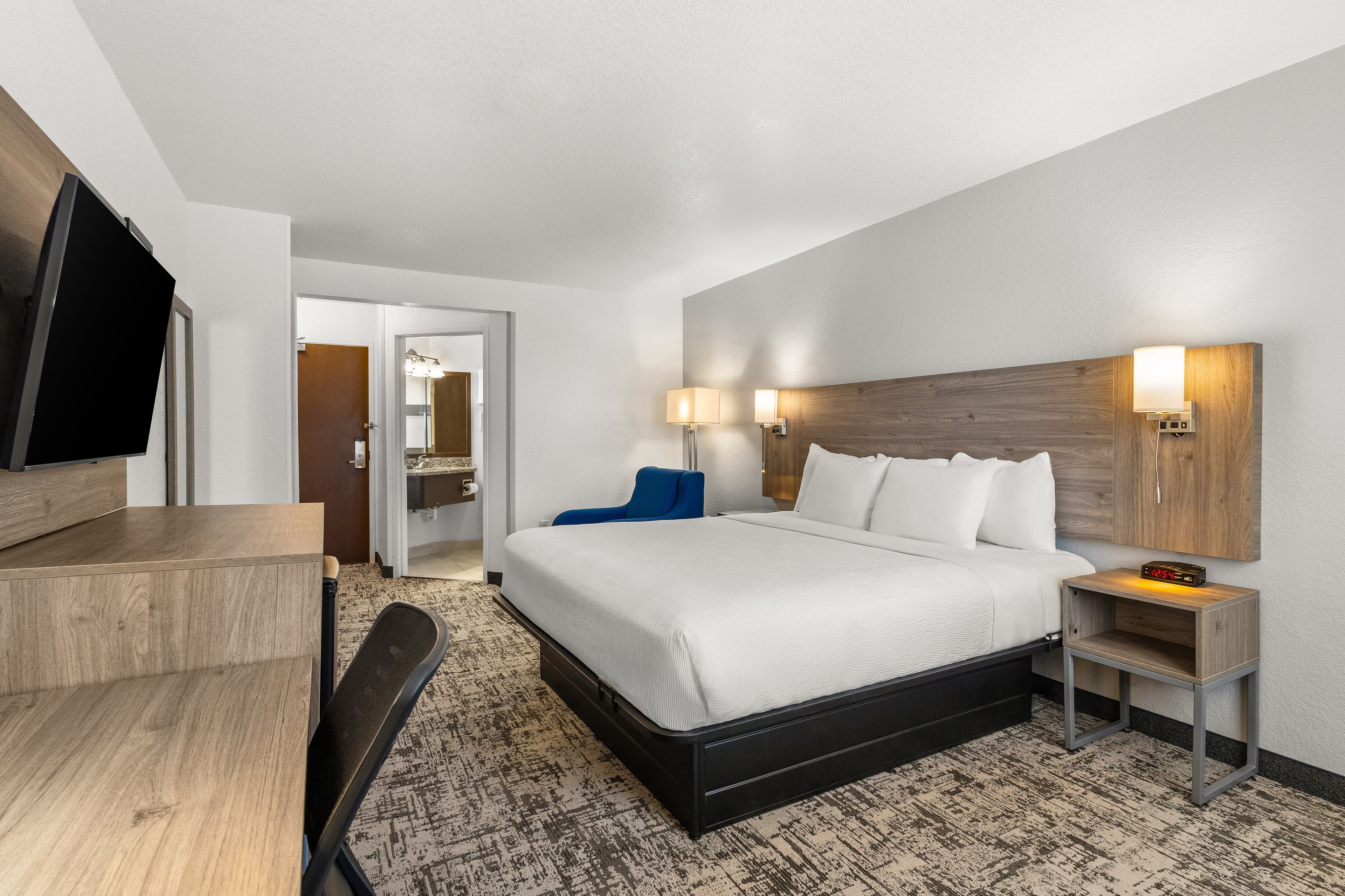 Quality Inn & Suites Denver International Airport — 6