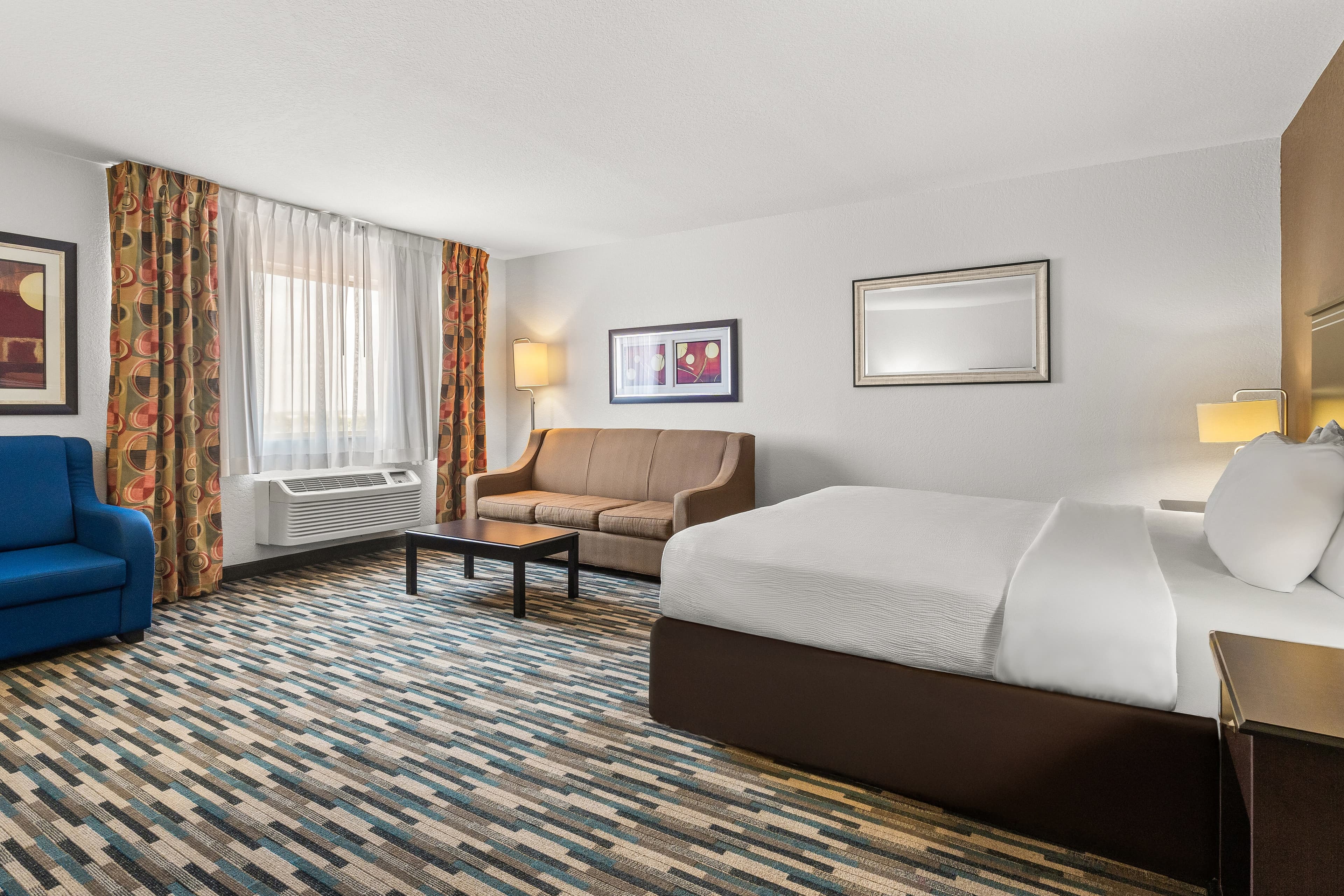 Quality Inn & Suites Denver International Airport — 13