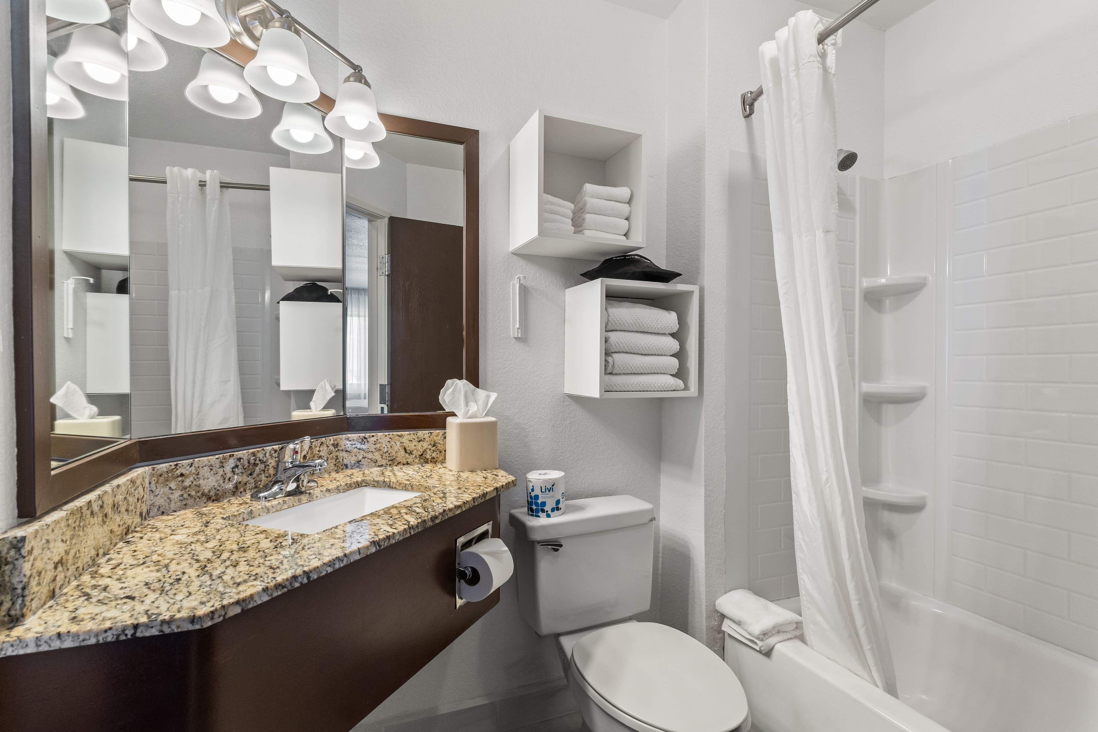 Quality Inn & Suites Denver International Airport — 12