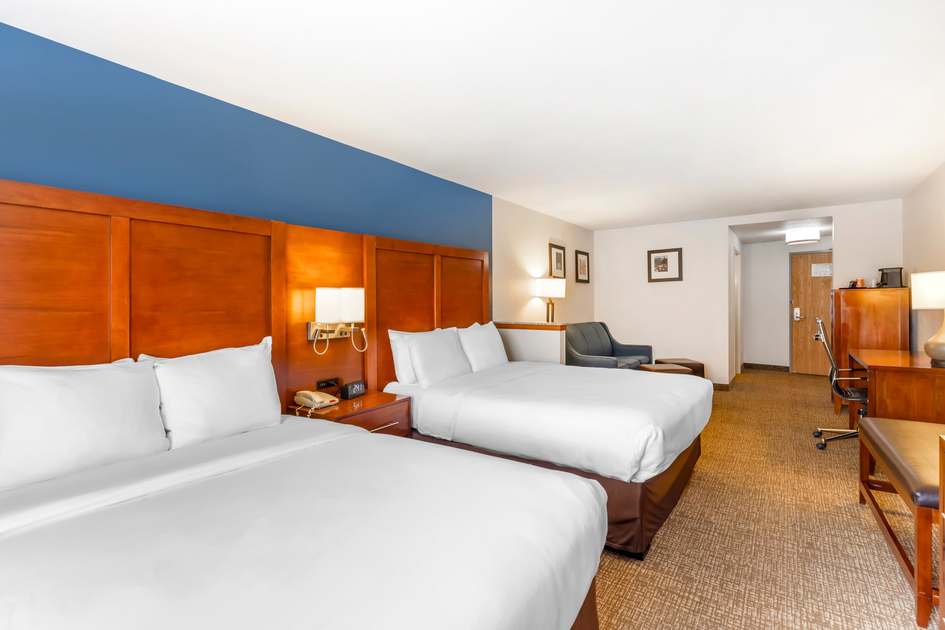 Comfort Suites Longmont — 18