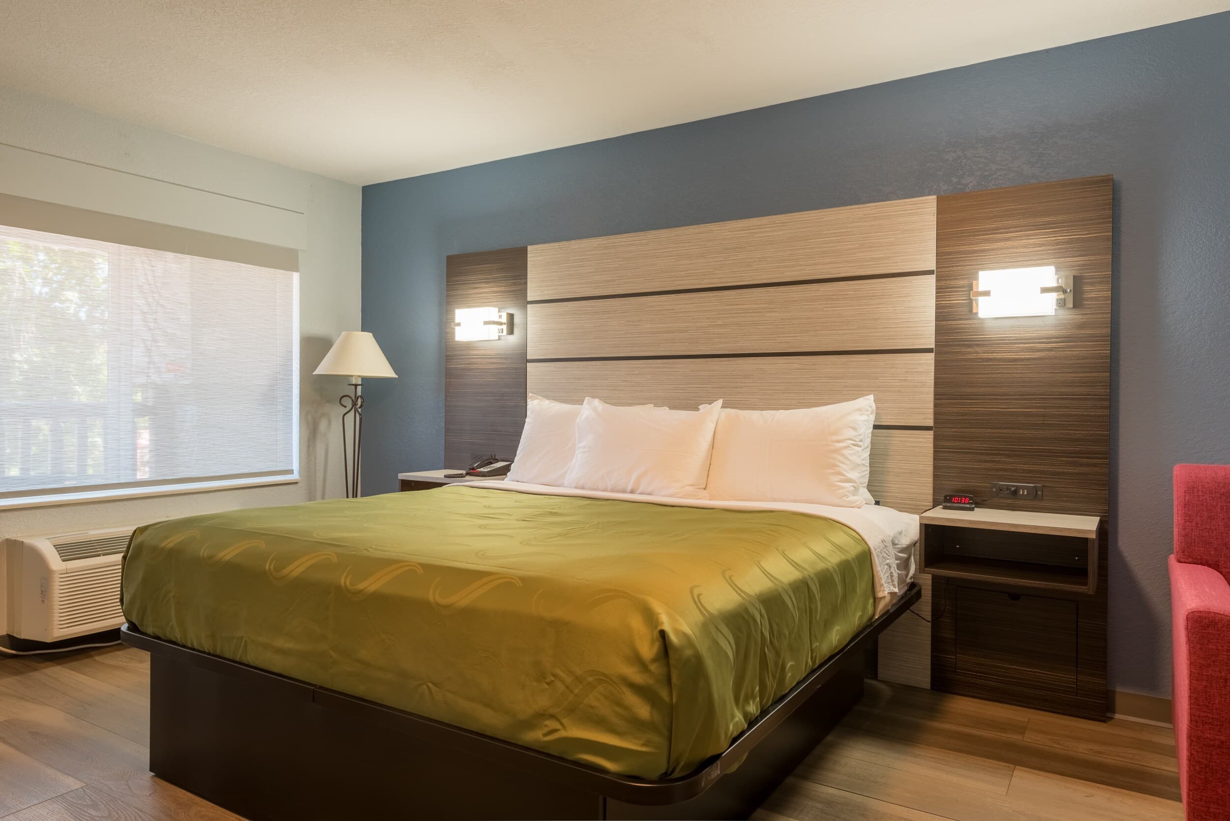 Quality Inn & Suites Manitou Springs at Pikes Peak — 9