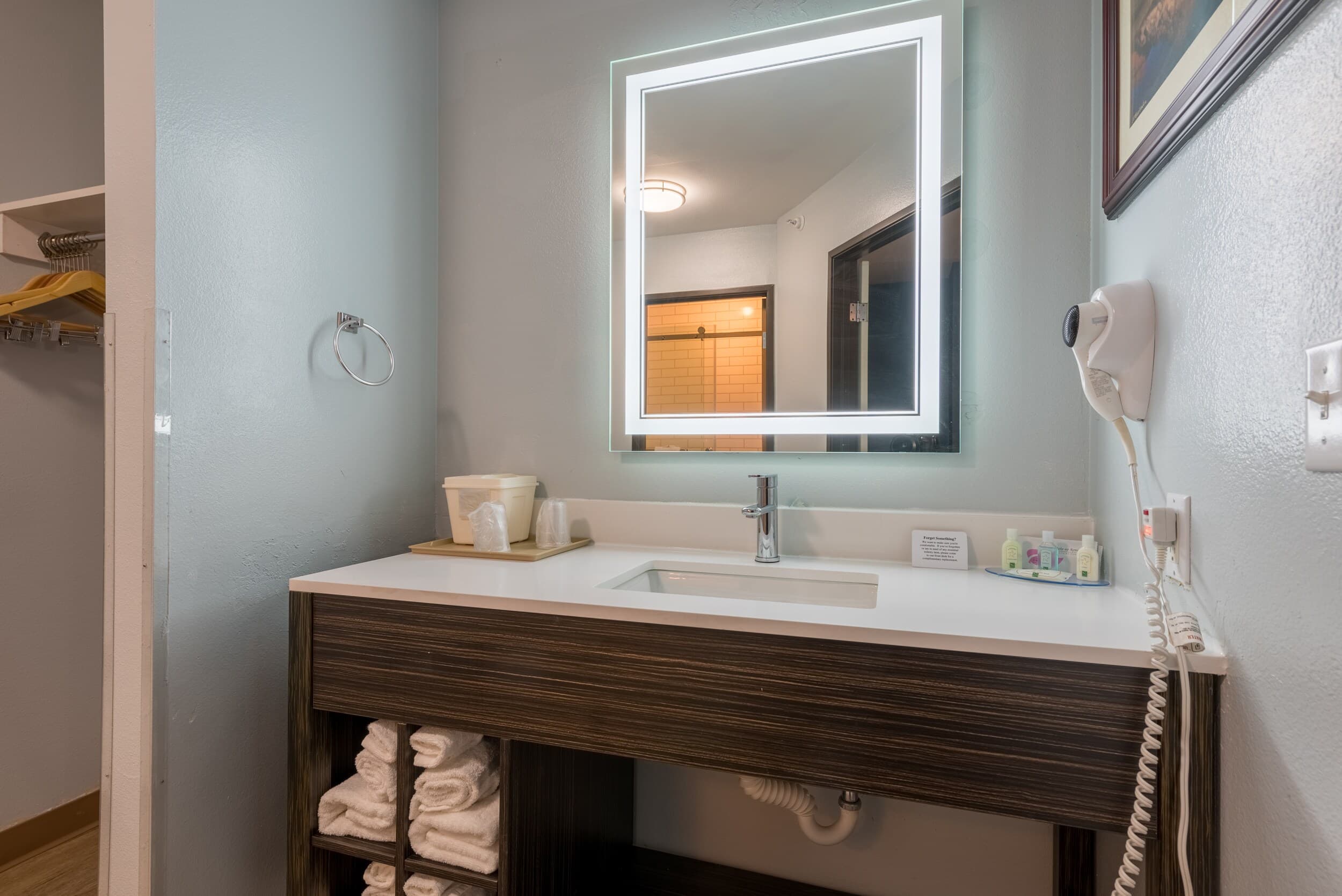 Quality Inn & Suites Manitou Springs at Pikes Peak — 10