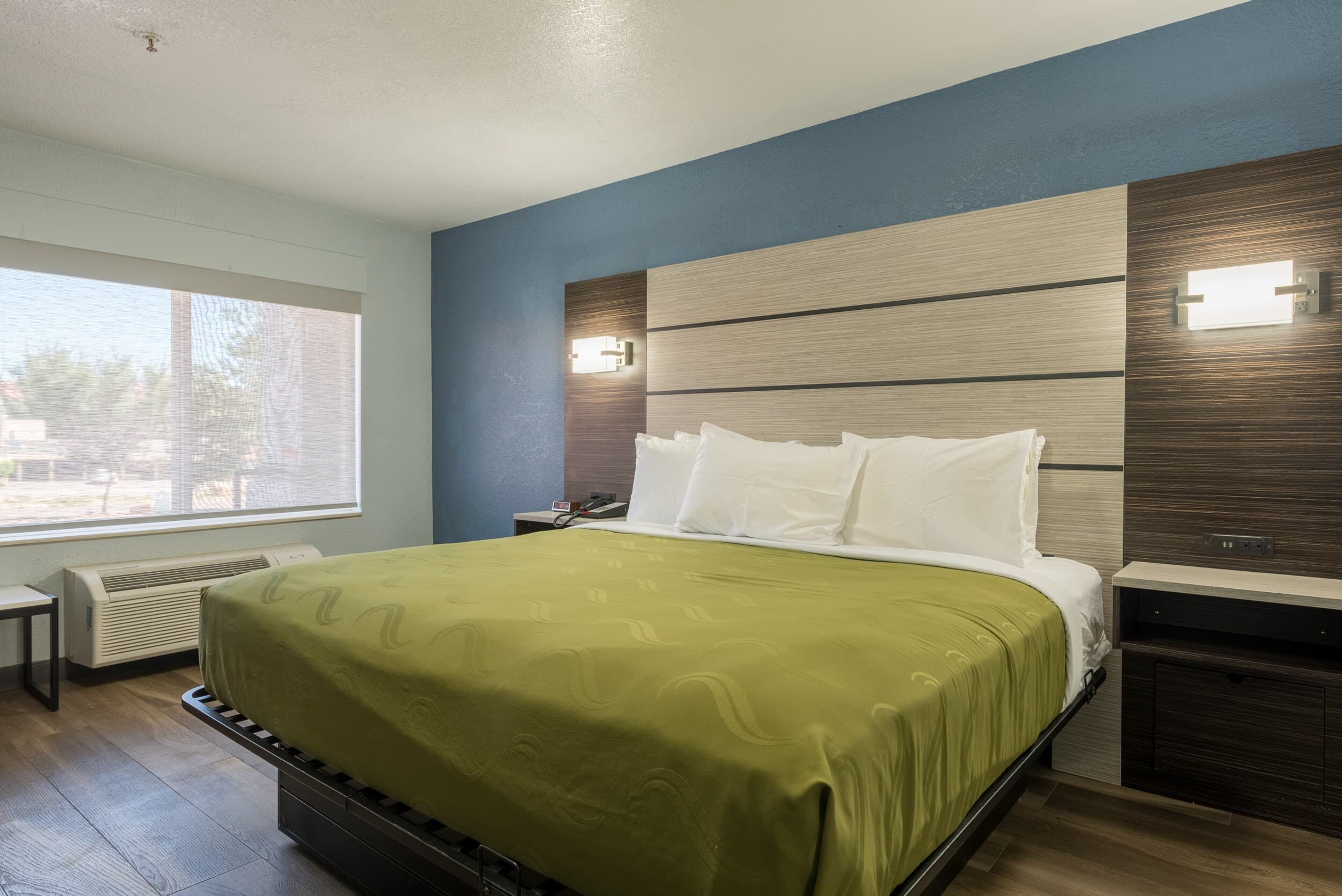 Quality Inn & Suites Manitou Springs at Pikes Peak — 24