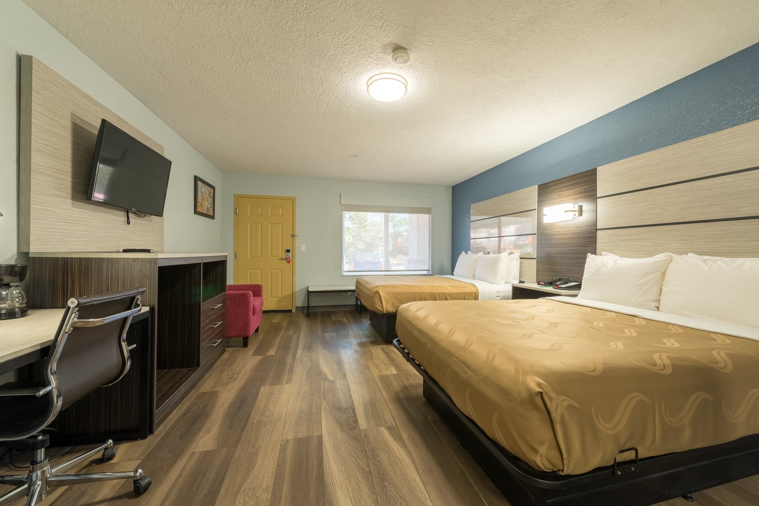 Quality Inn & Suites Manitou Springs at Pikes Peak — 32