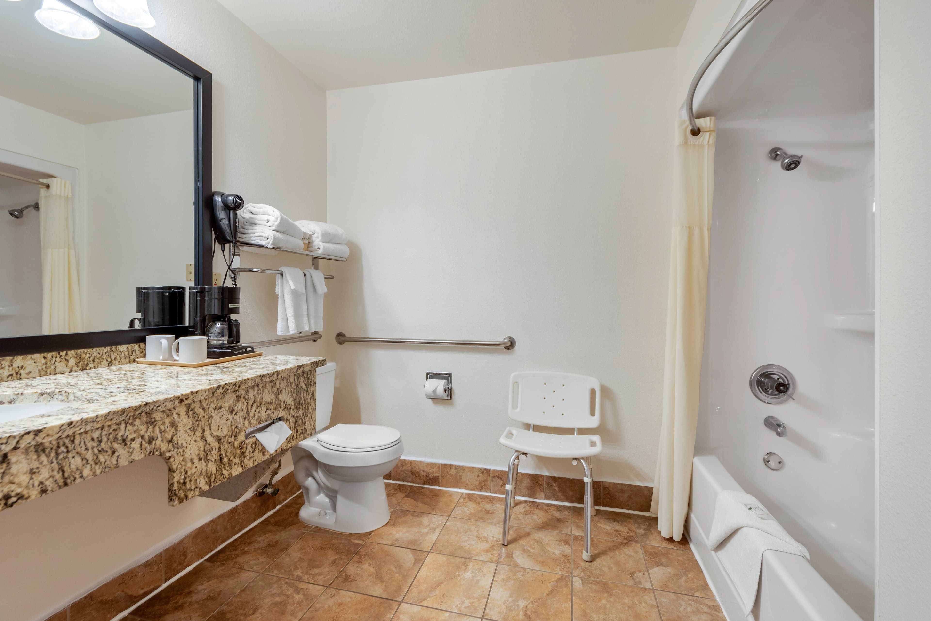 Quality Inn & Suites Limon — 6
