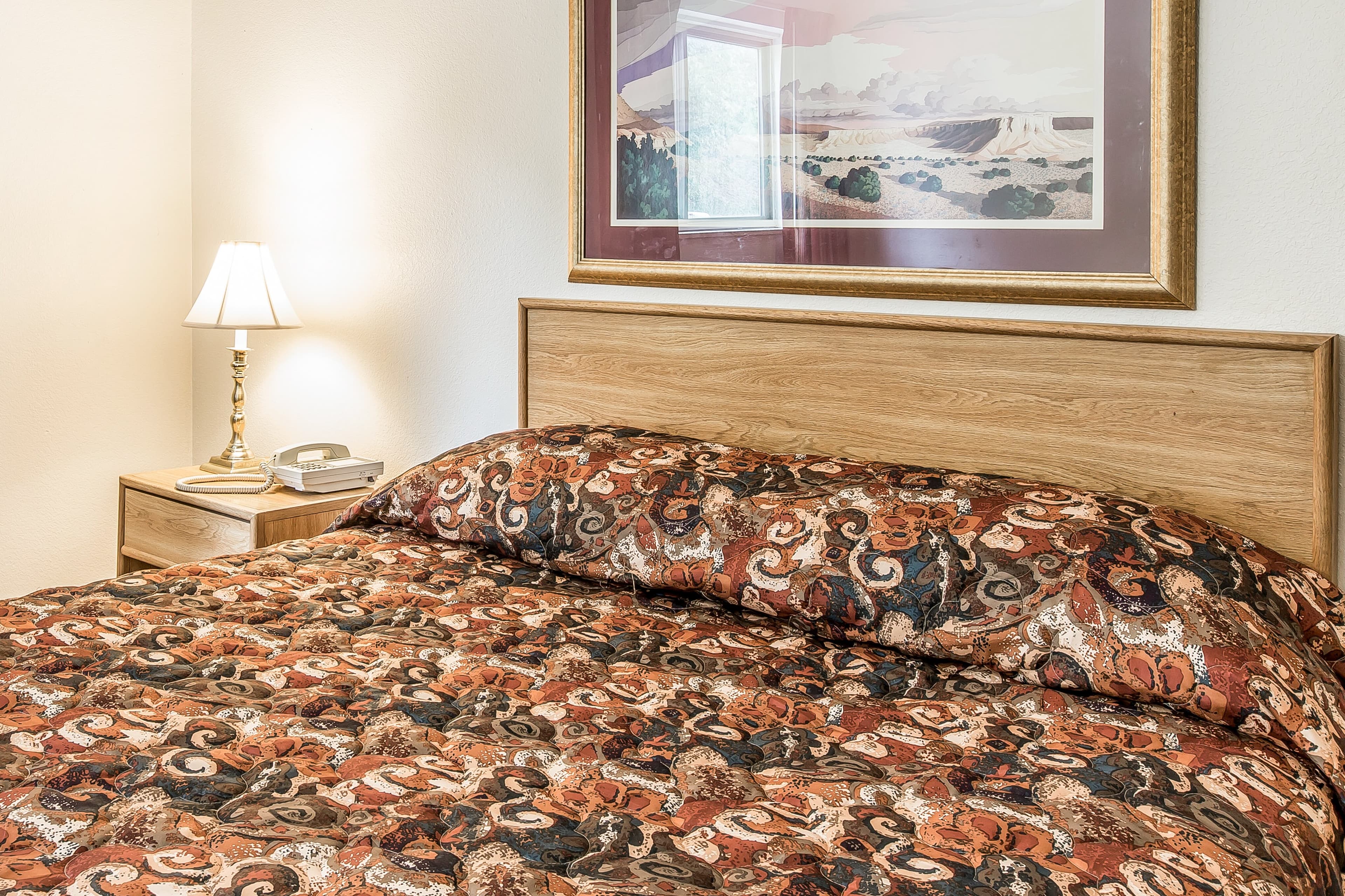 Rodeway Inn Rifle - Image 5