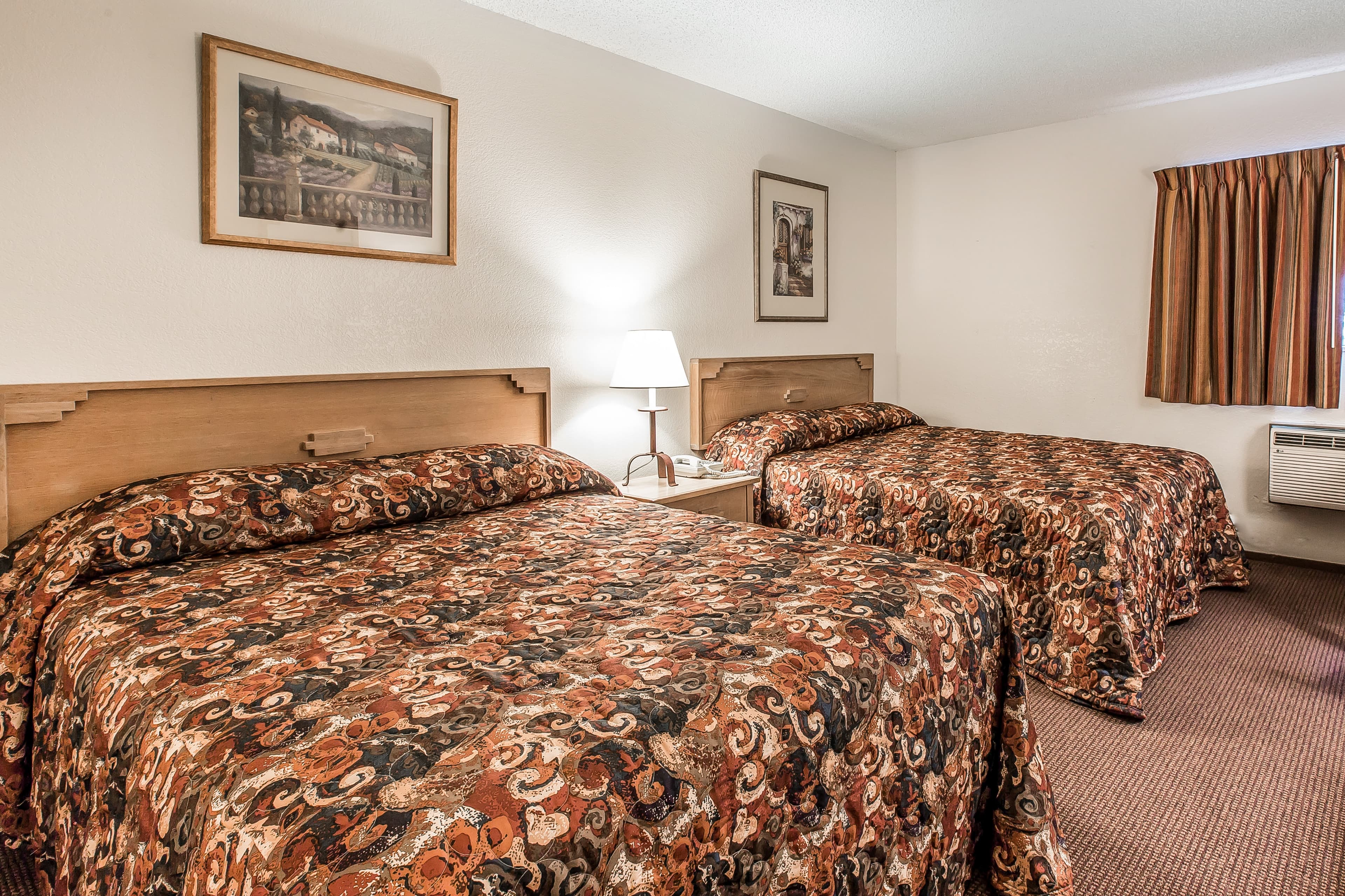 Rodeway Inn Rifle — 17
