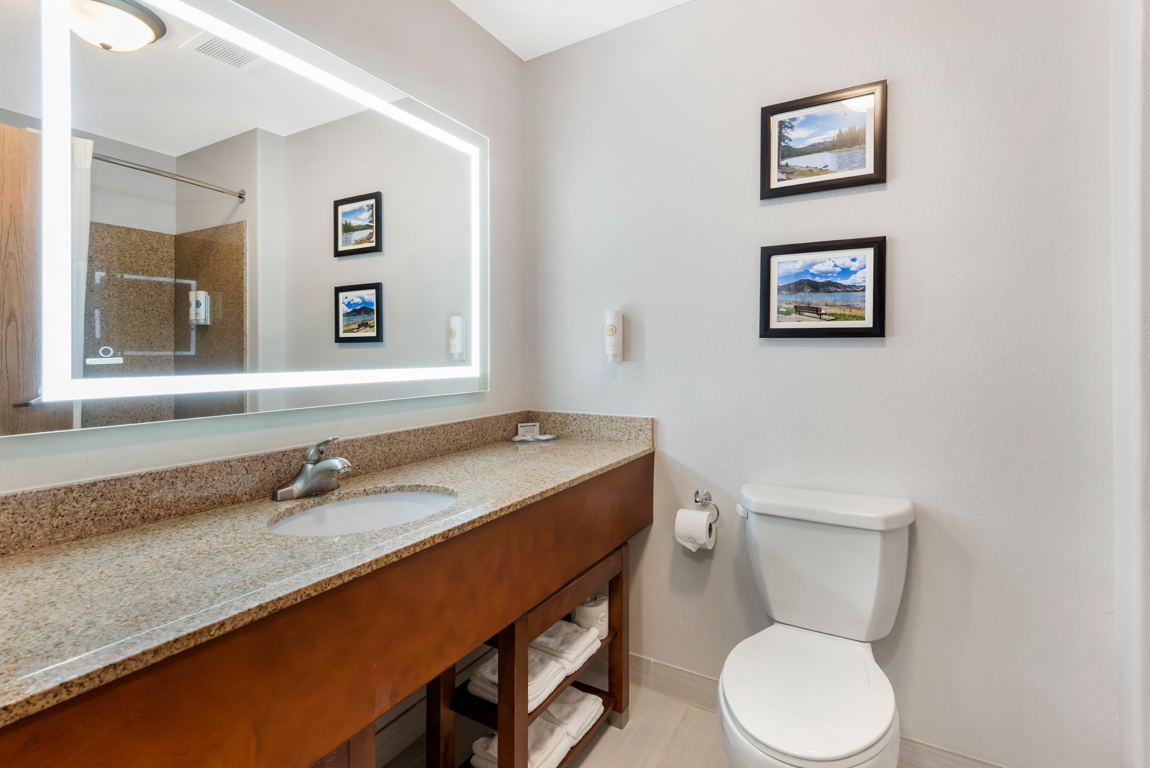 Comfort Inn & Suites Rifle — 11