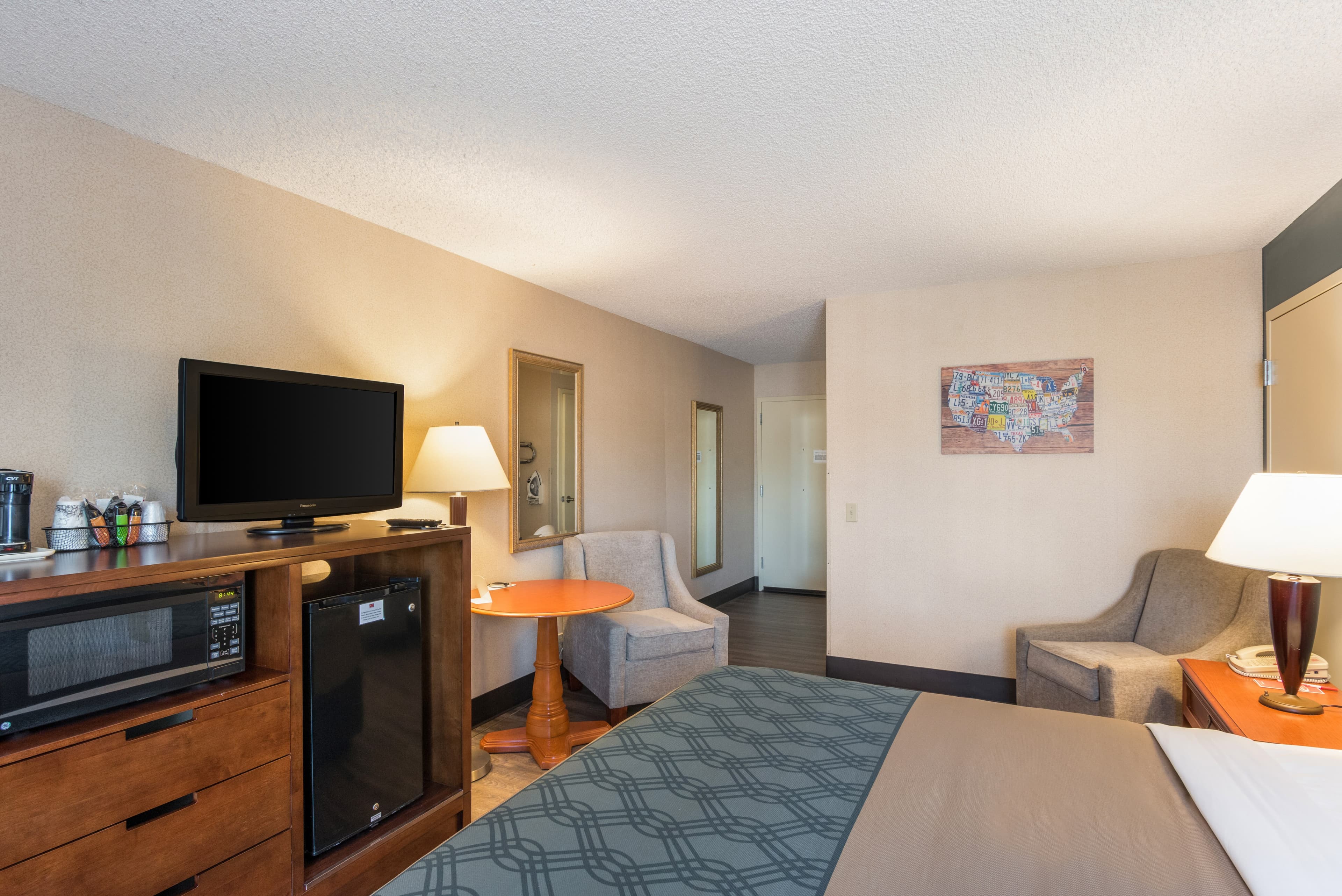 Econo Lodge Grand Junction North — 8