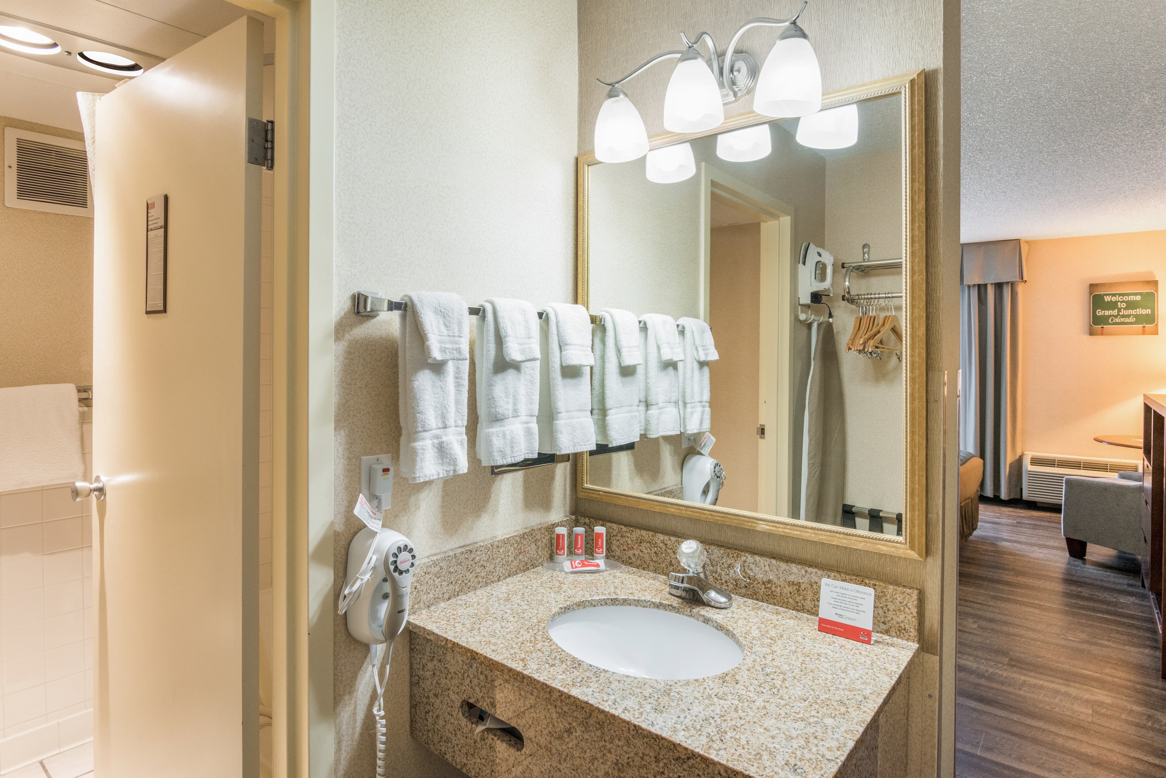 Econo Lodge Grand Junction North — 13
