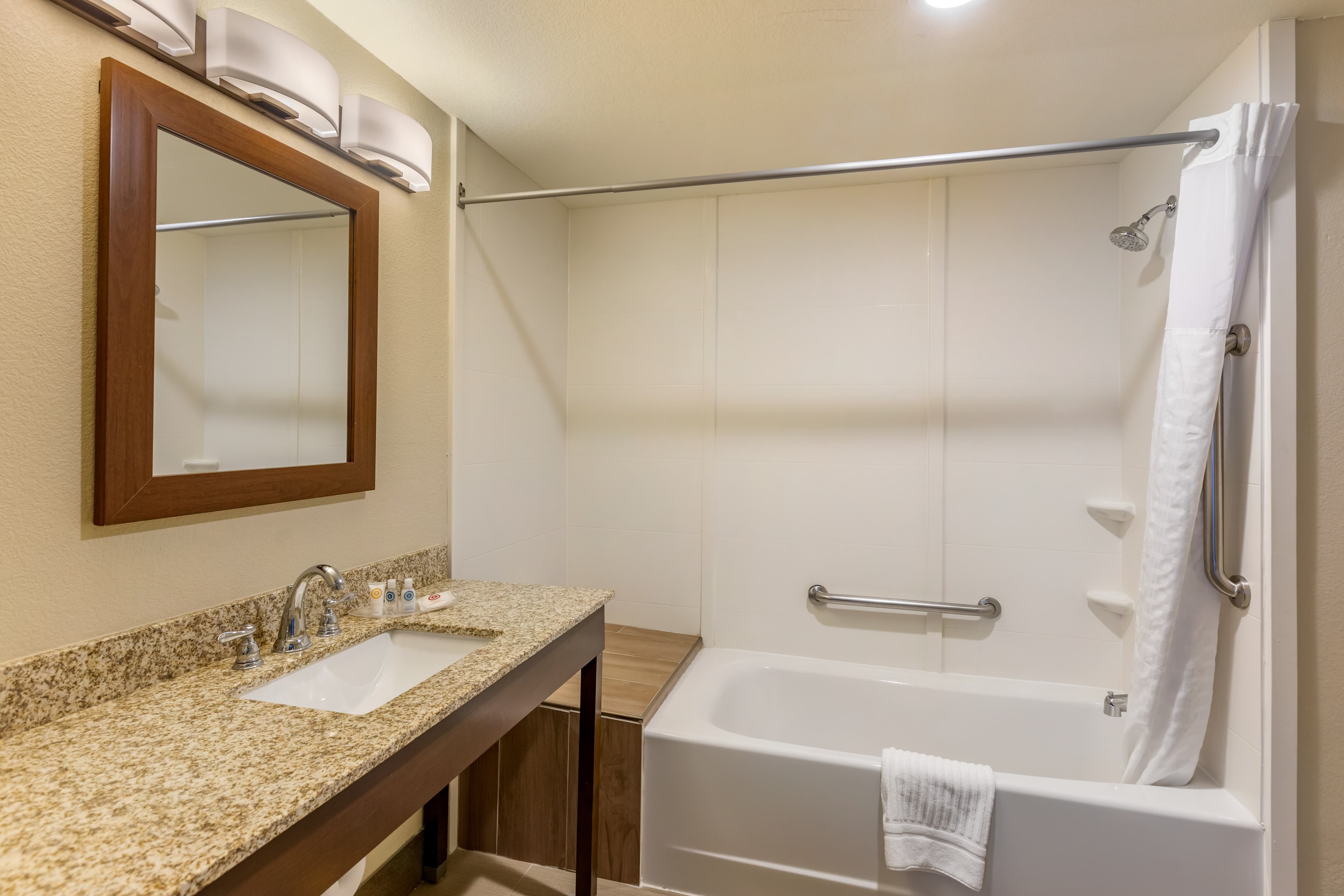 Comfort Suites Near Denver Downtown — 16