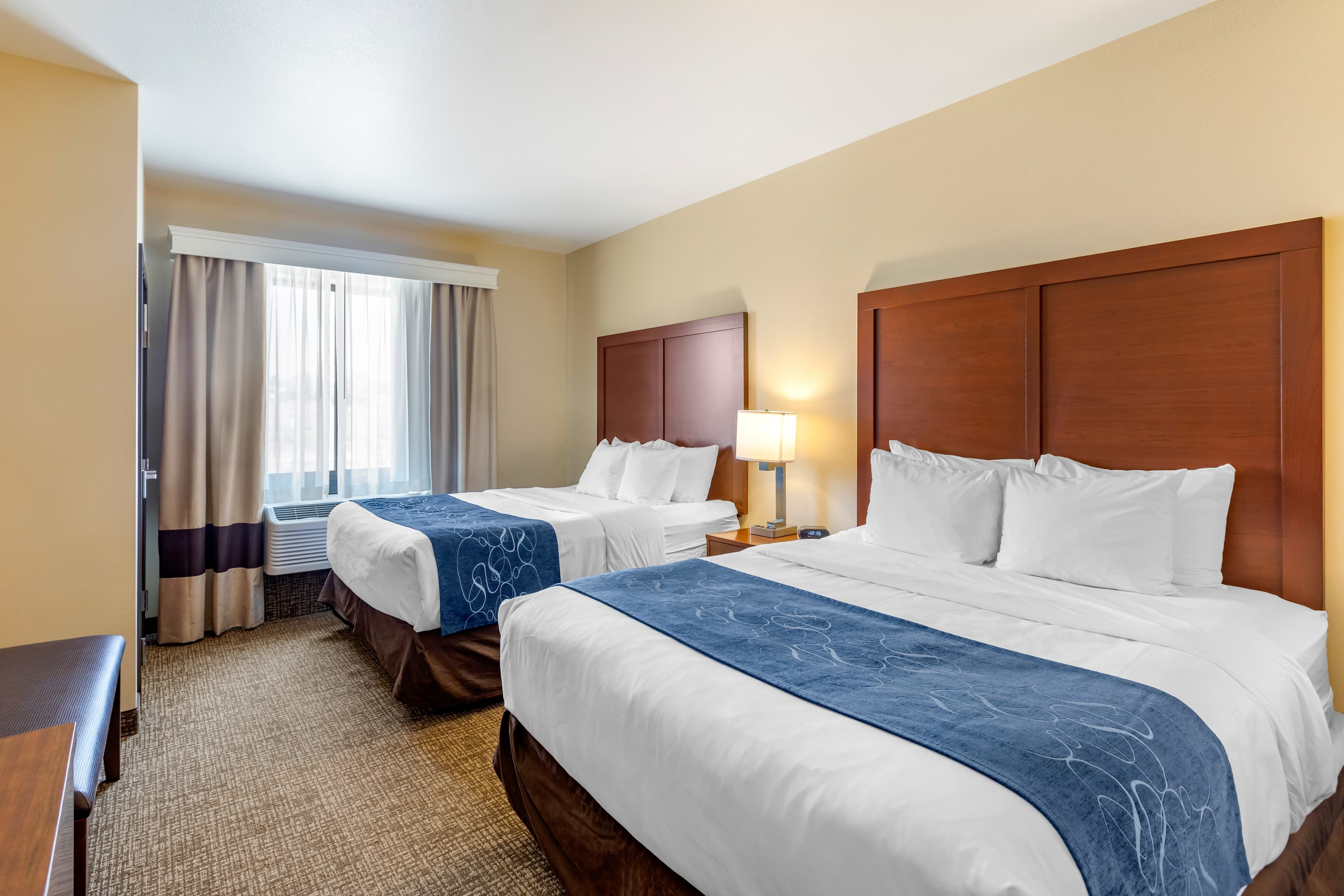 Comfort Suites Near Denver Downtown — 28