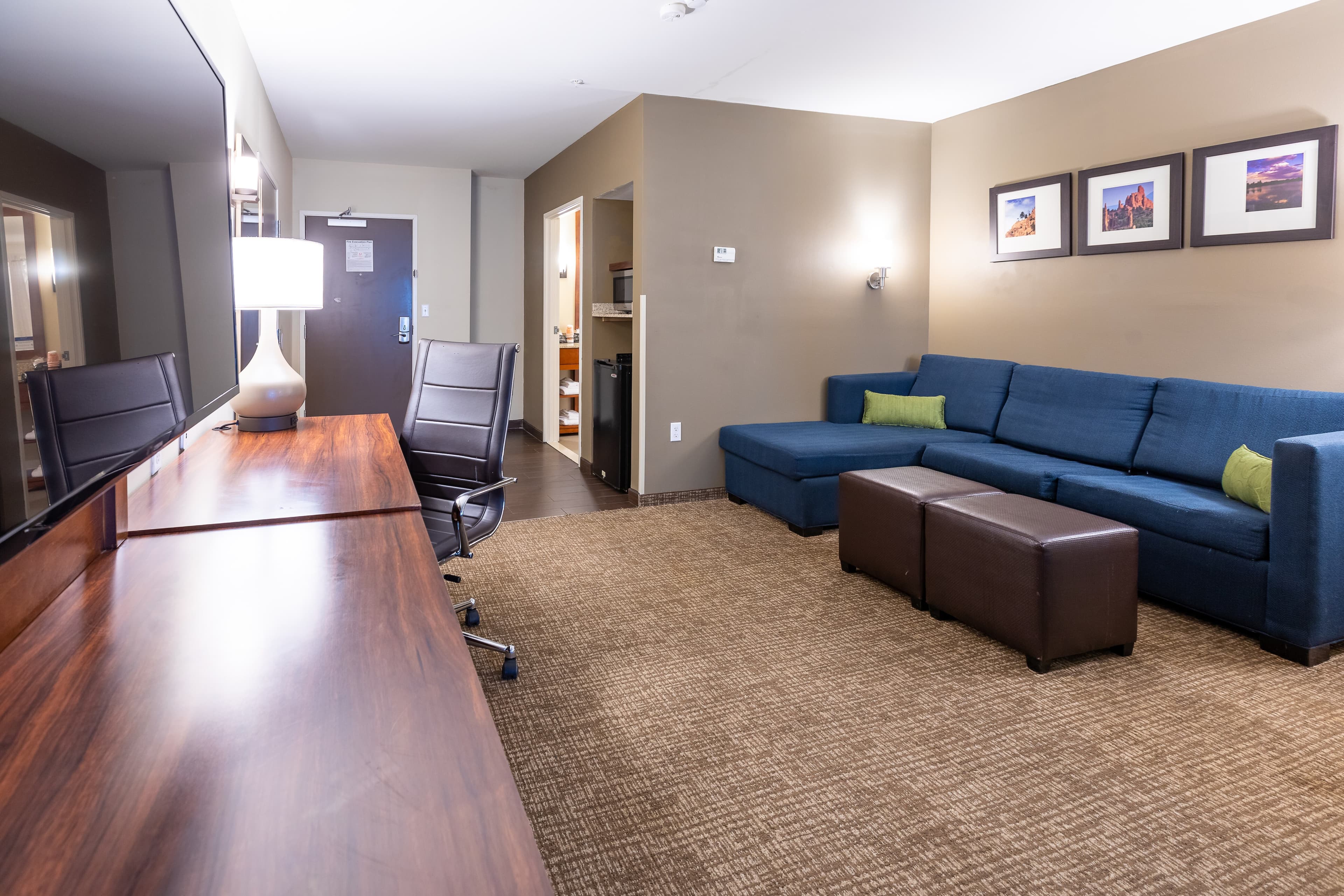 Comfort Suites Denver near Anschutz Medical Campus - Image 4