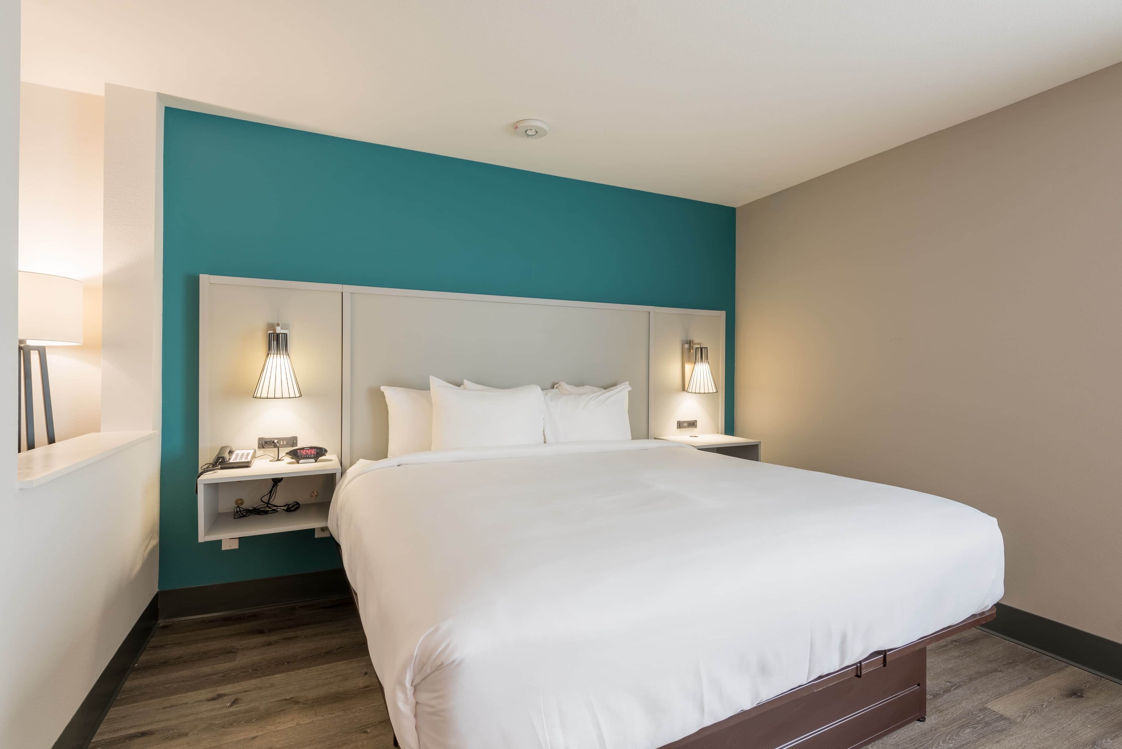 Comfort Suites Colorado Springs East - Medical Center Area — 24