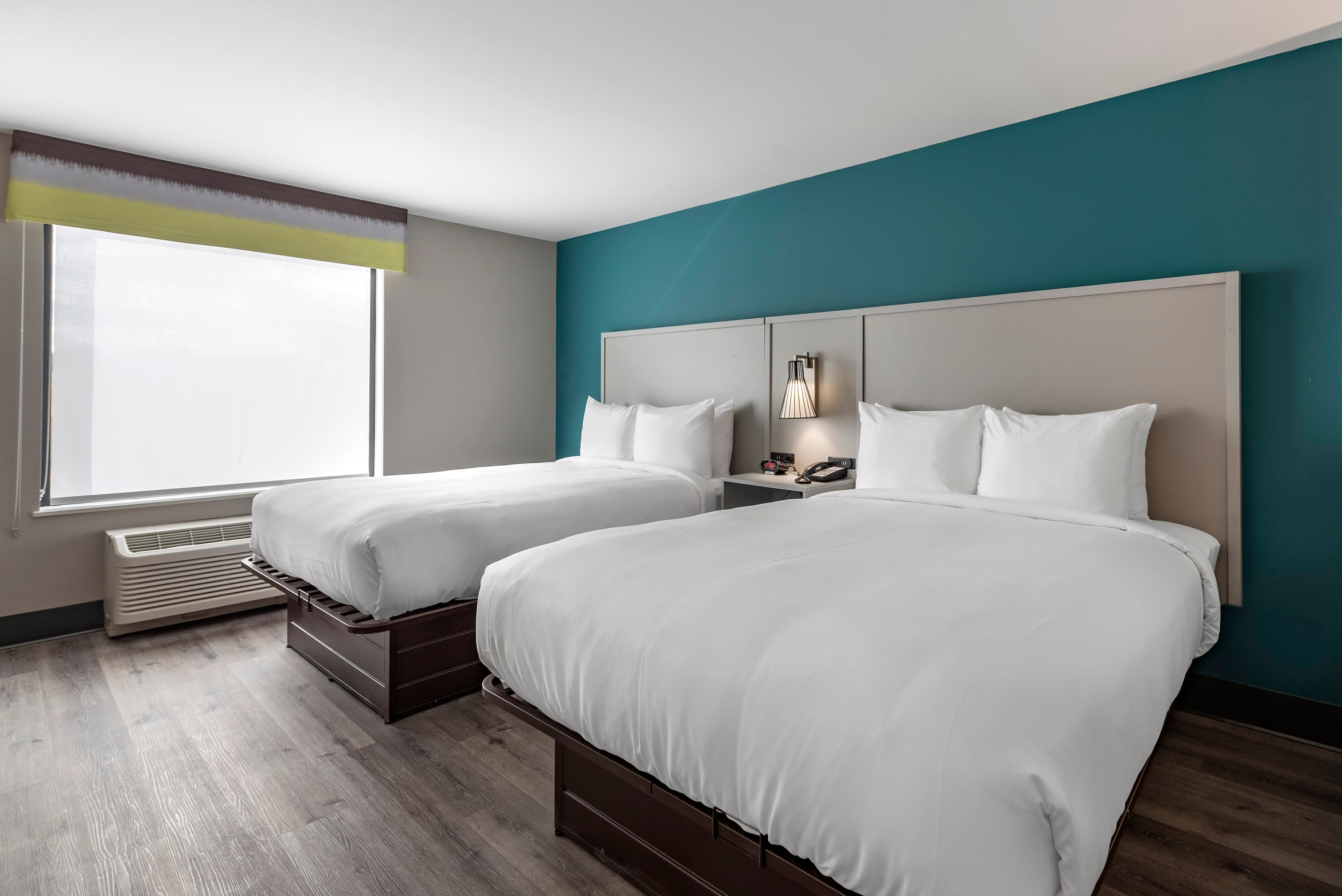 Comfort Suites Colorado Springs East - Medical Center Area — 10