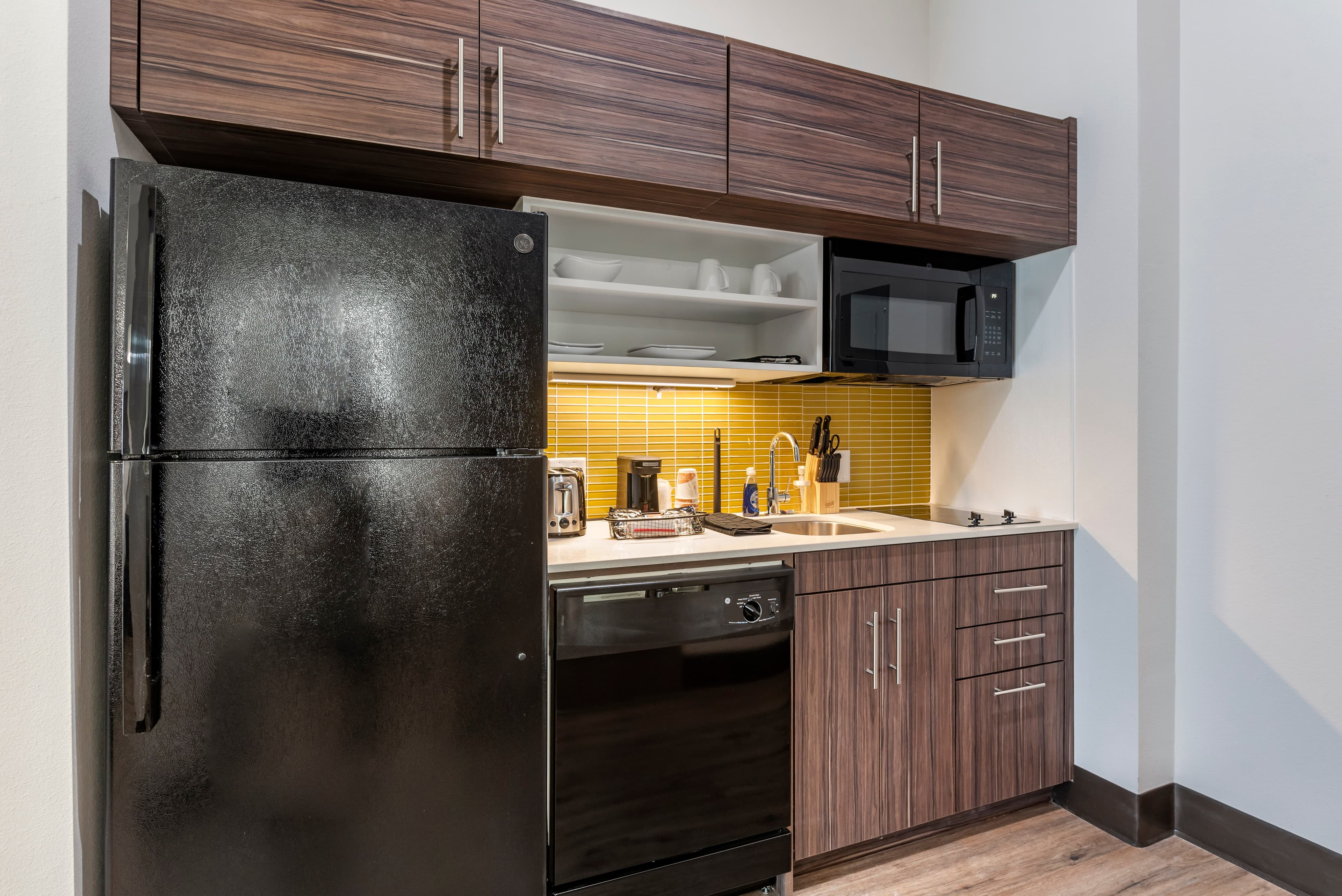 MainStay Suites Colorado Springs East - Medical Center Area - Image 1