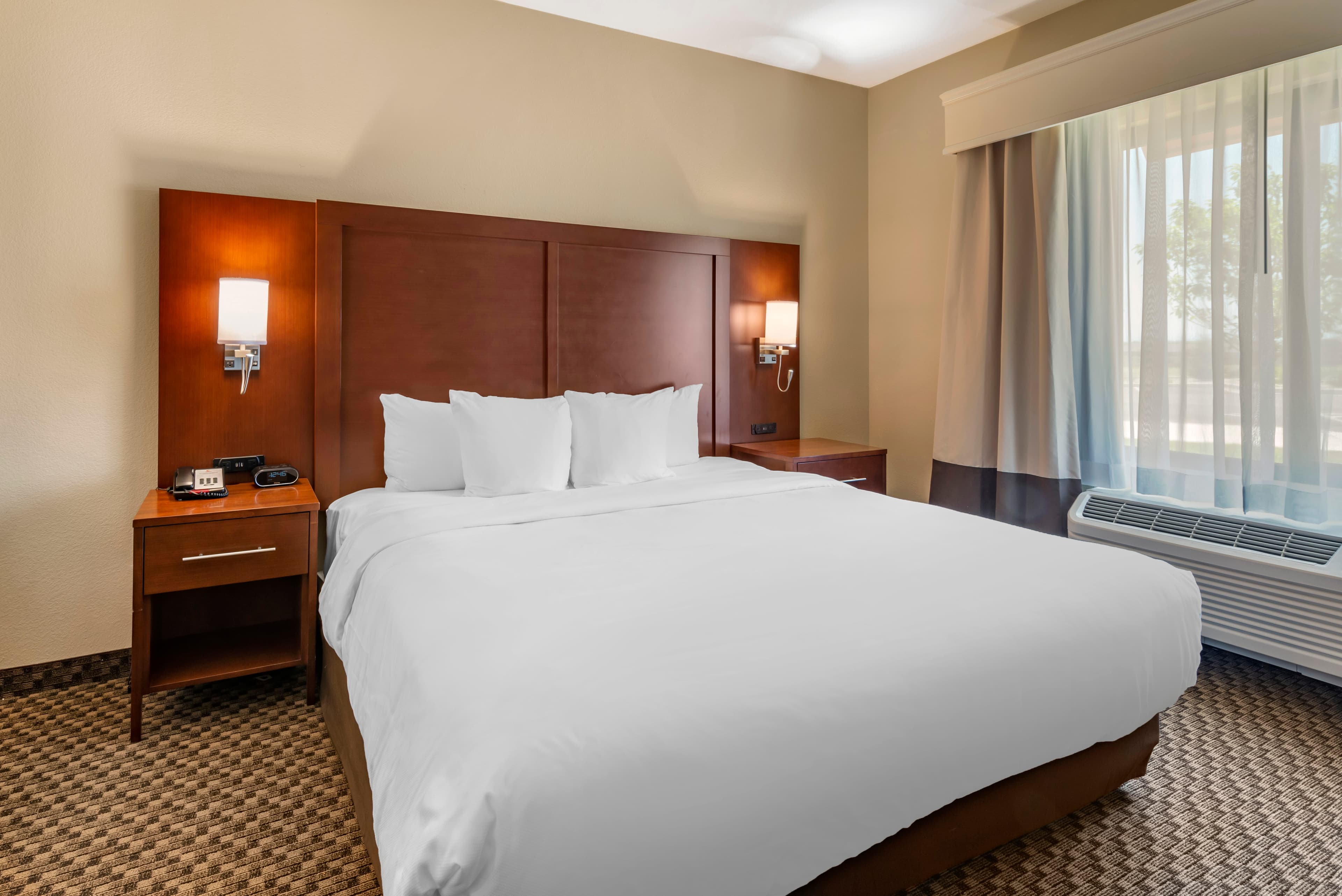 Comfort Suites Broomfield-Boulder/Interlocken - Image 1