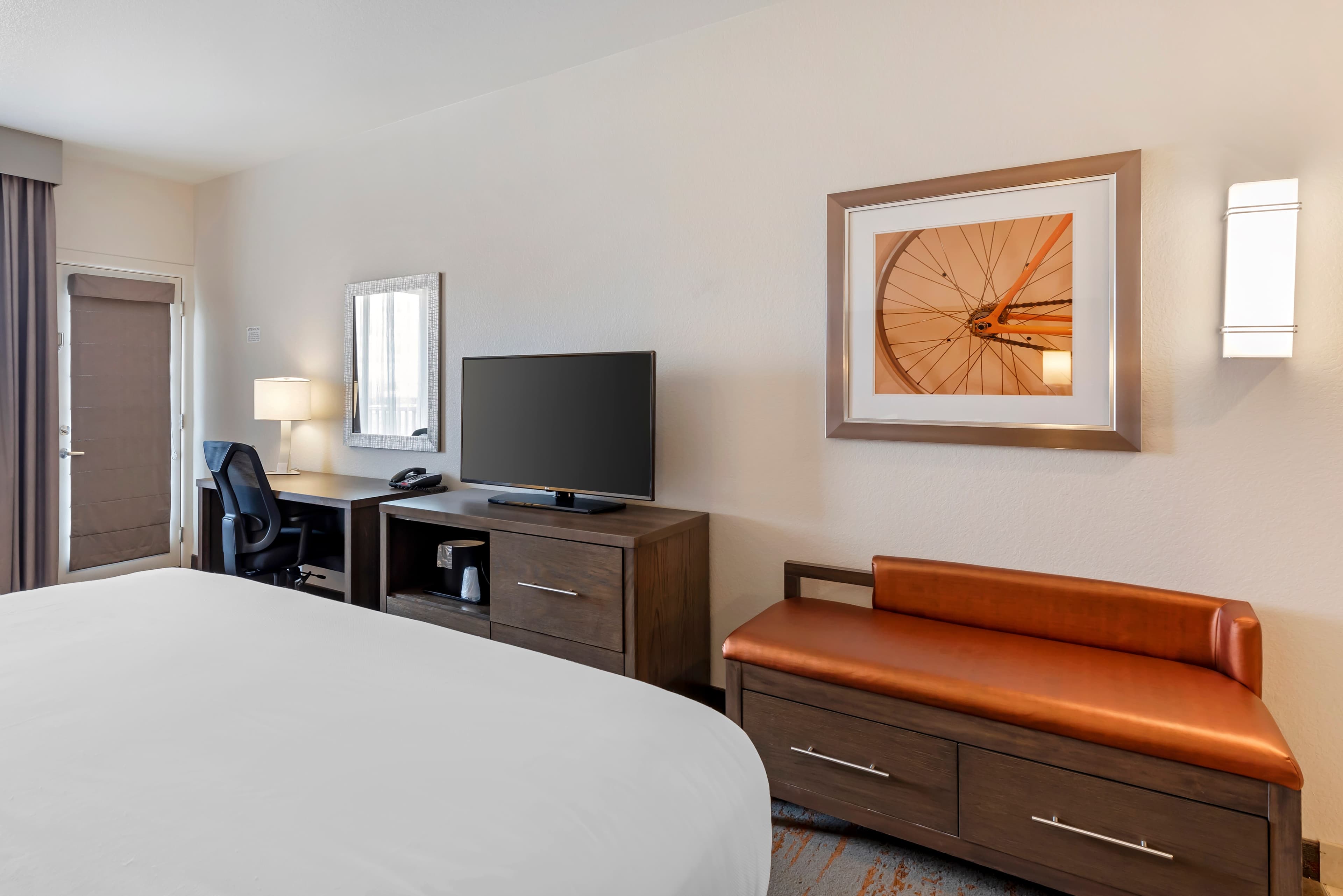 Comfort Inn & Suites Brighton Denver NE Medical Center - Image 3